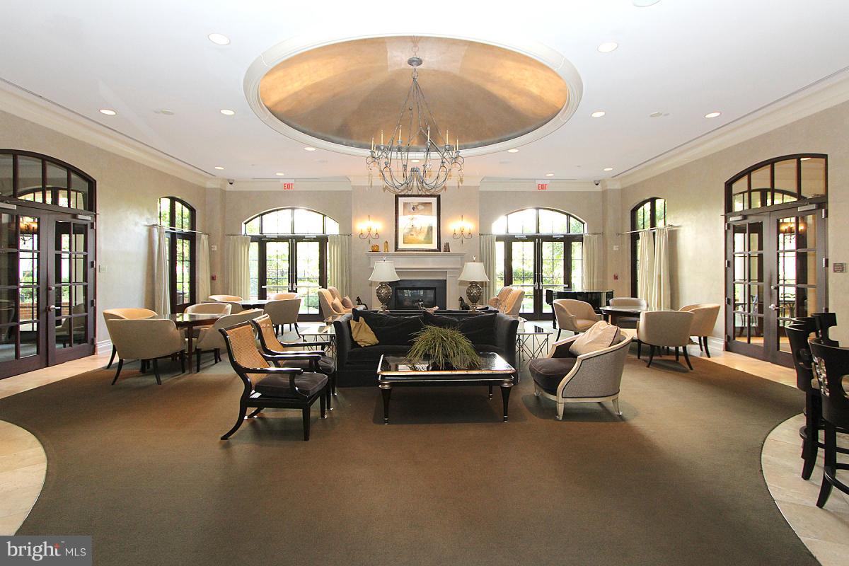 GALLERY AT WHITE FLINT - Residential