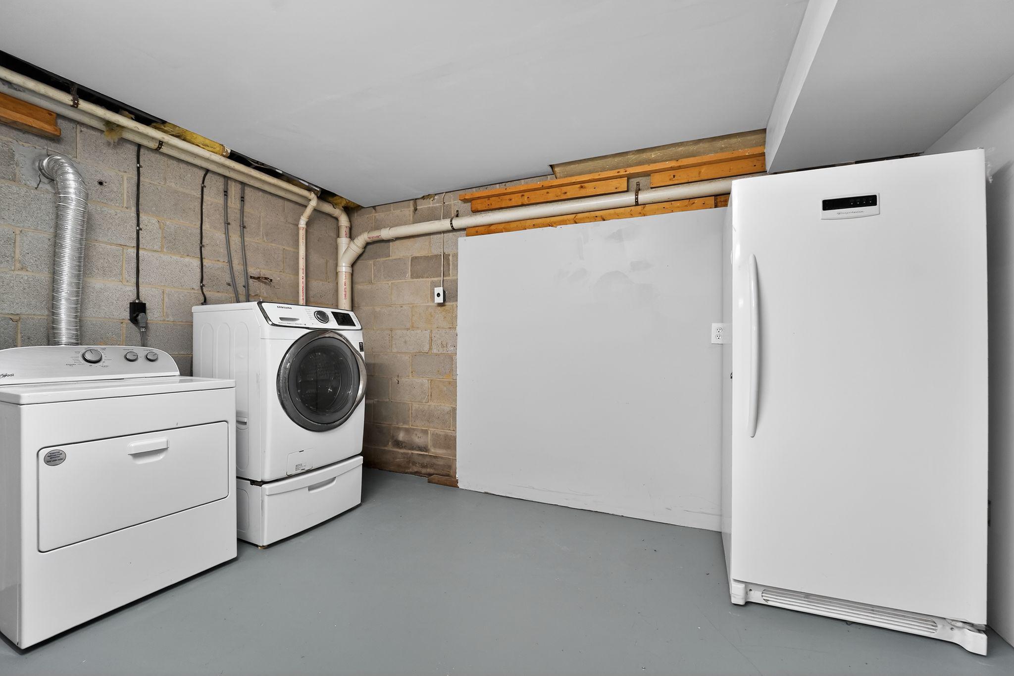 MILLERSVILLE - Residential