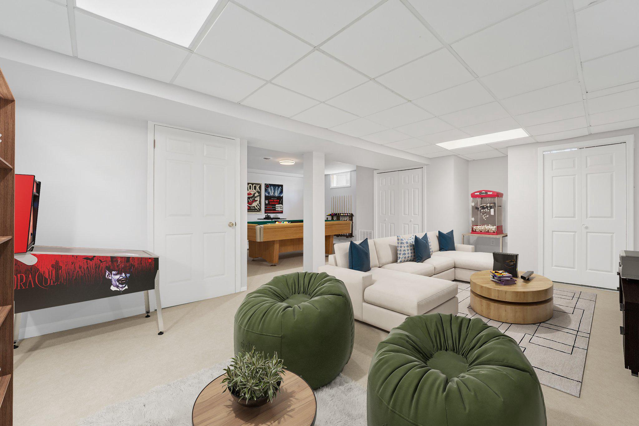 MILLERSVILLE - Residential