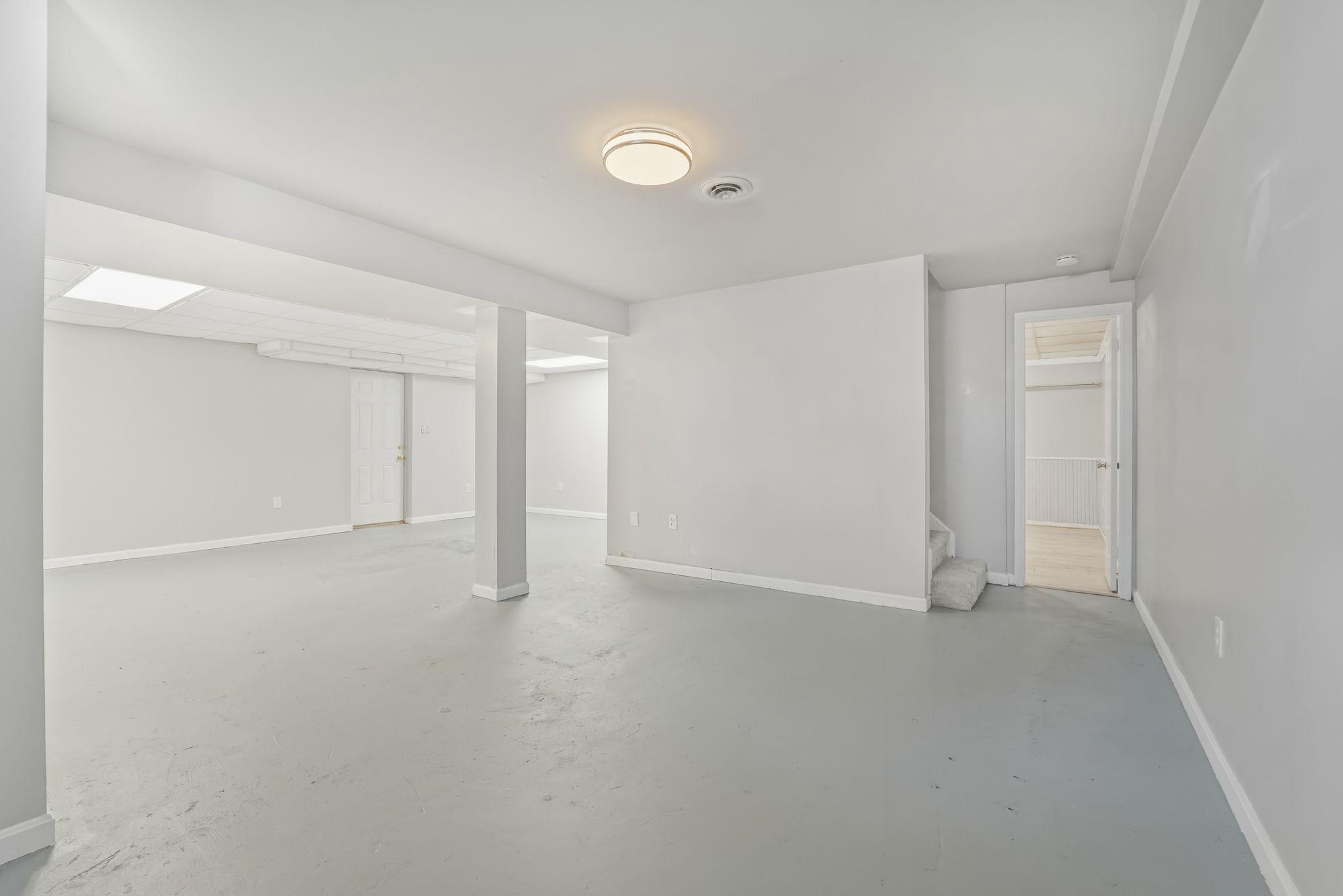 MILLERSVILLE - Residential