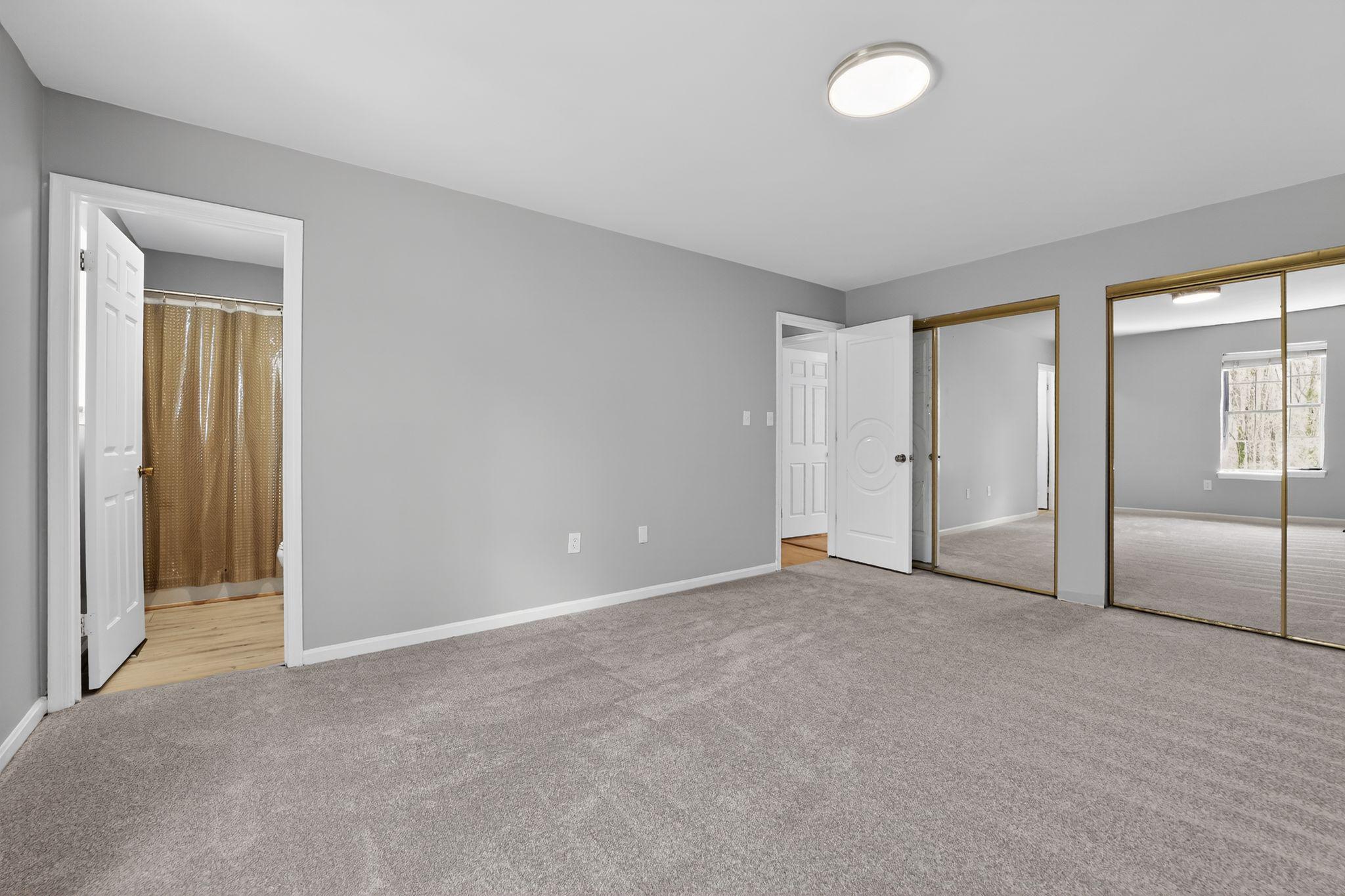 MILLERSVILLE - Residential