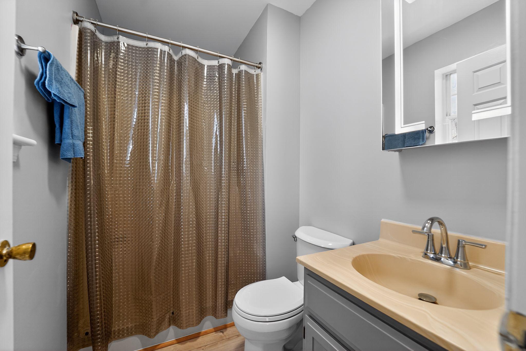 MILLERSVILLE - Residential