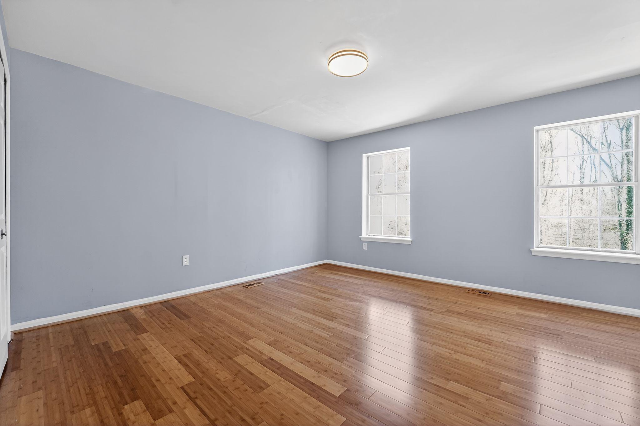 MILLERSVILLE - Residential