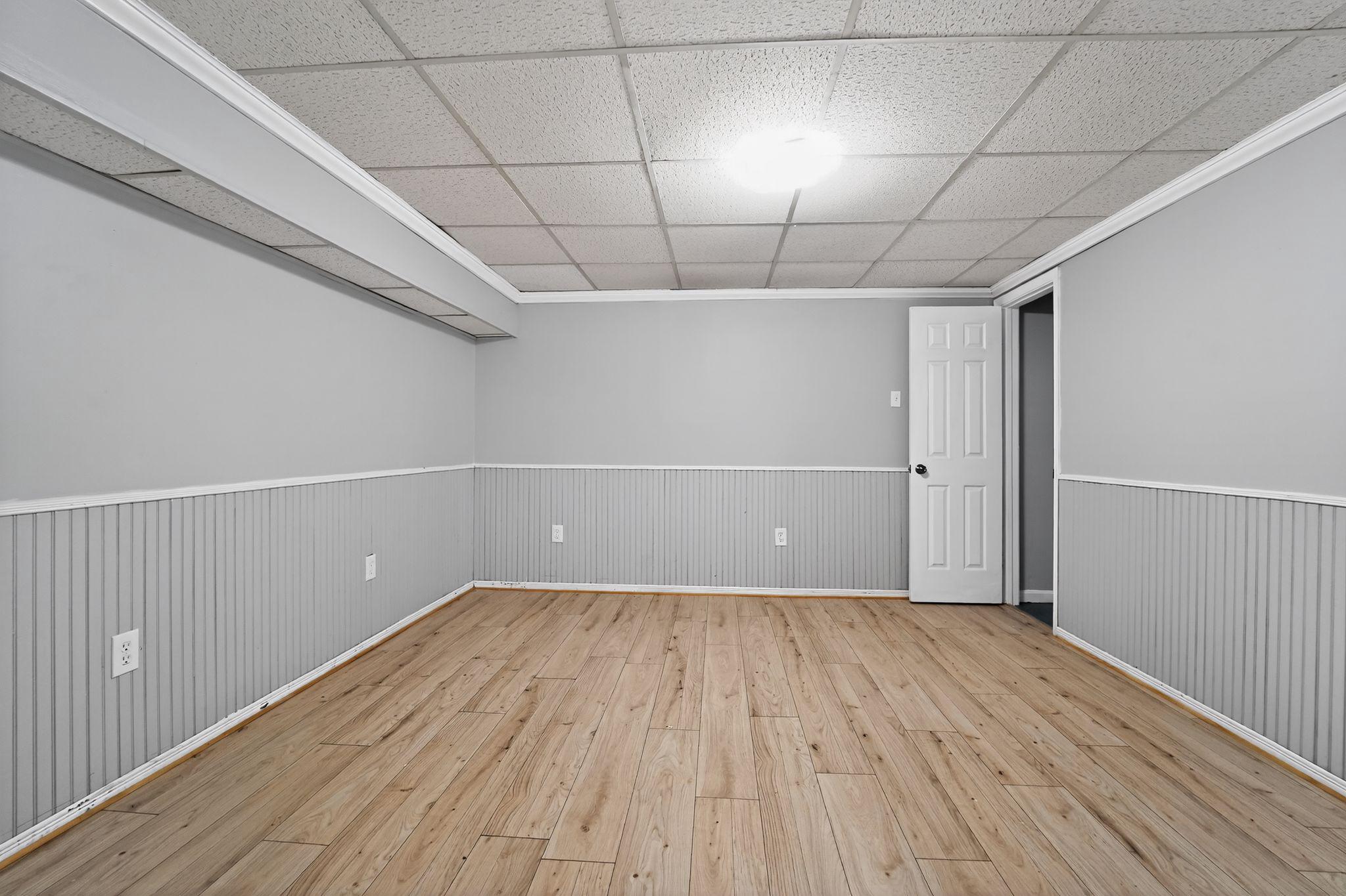 MILLERSVILLE - Residential