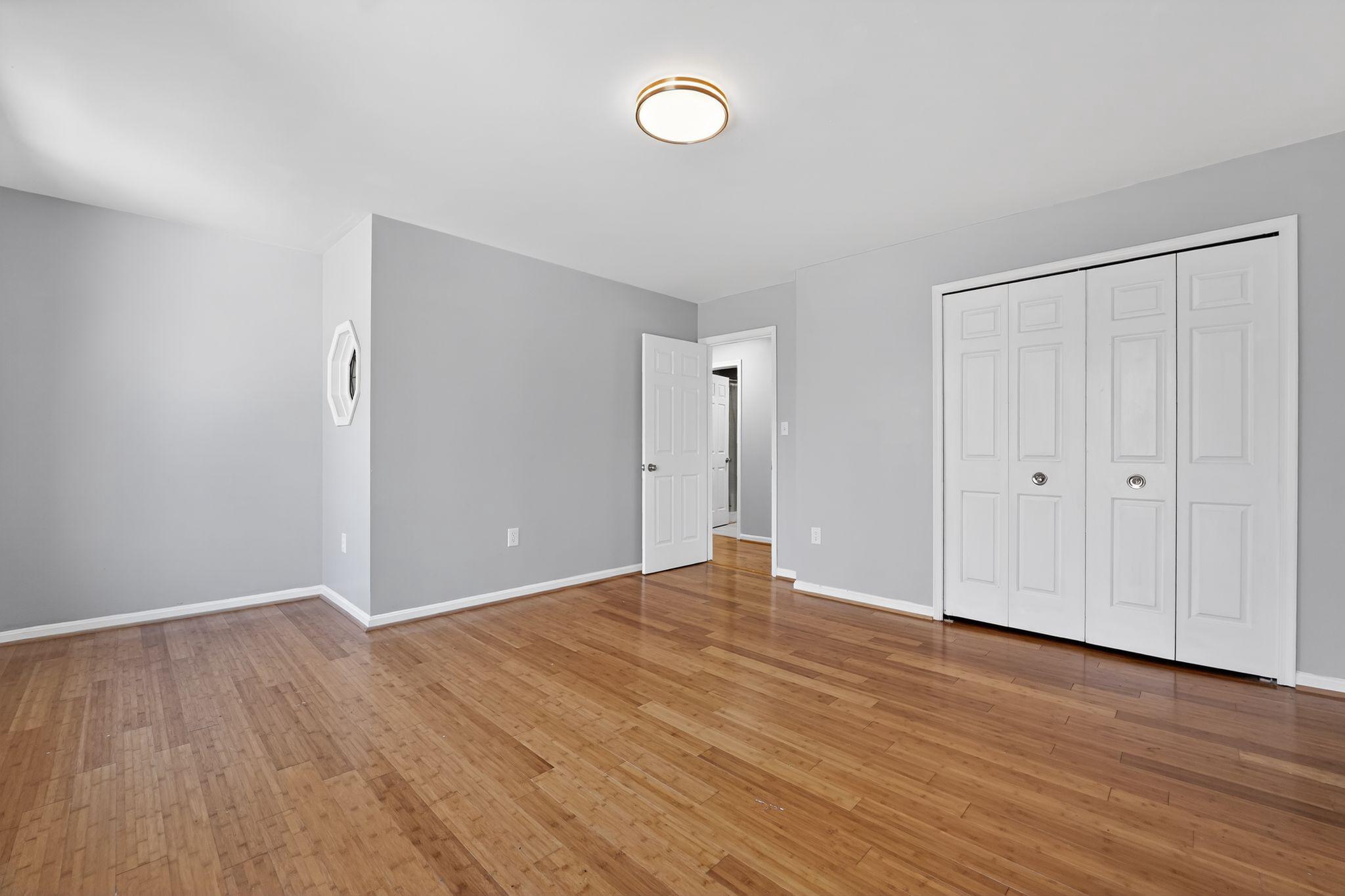 MILLERSVILLE - Residential