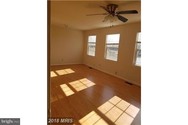STAFFORD OAKS - Residential Lease