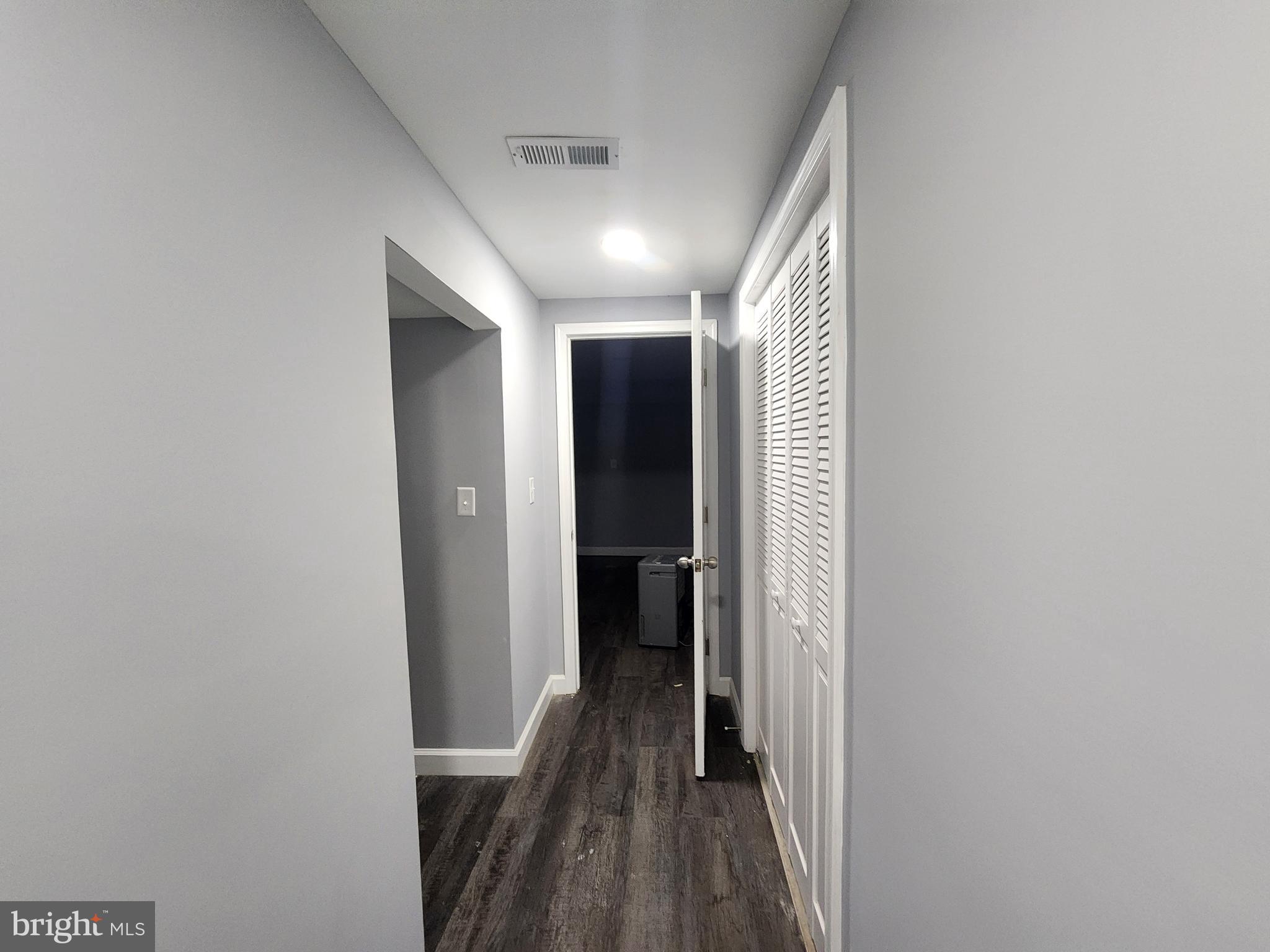 BROADWAY EAST - Residential