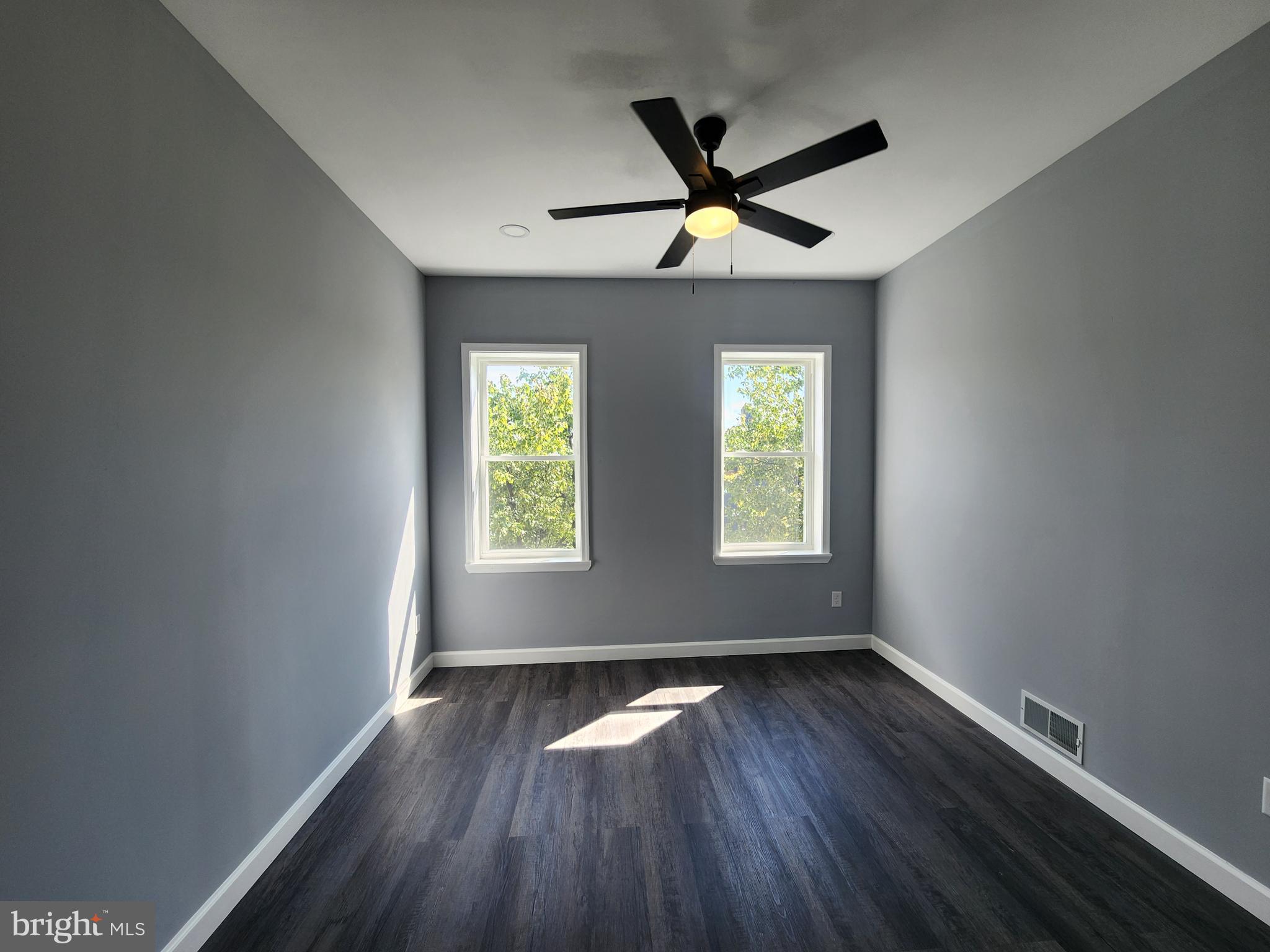 BROADWAY EAST - Residential