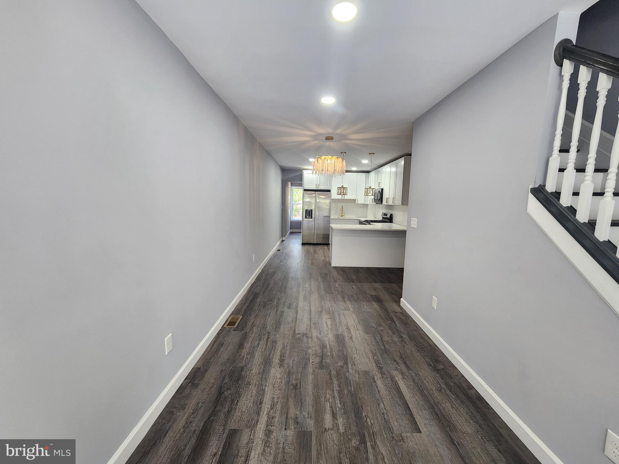 BROADWAY EAST - Residential