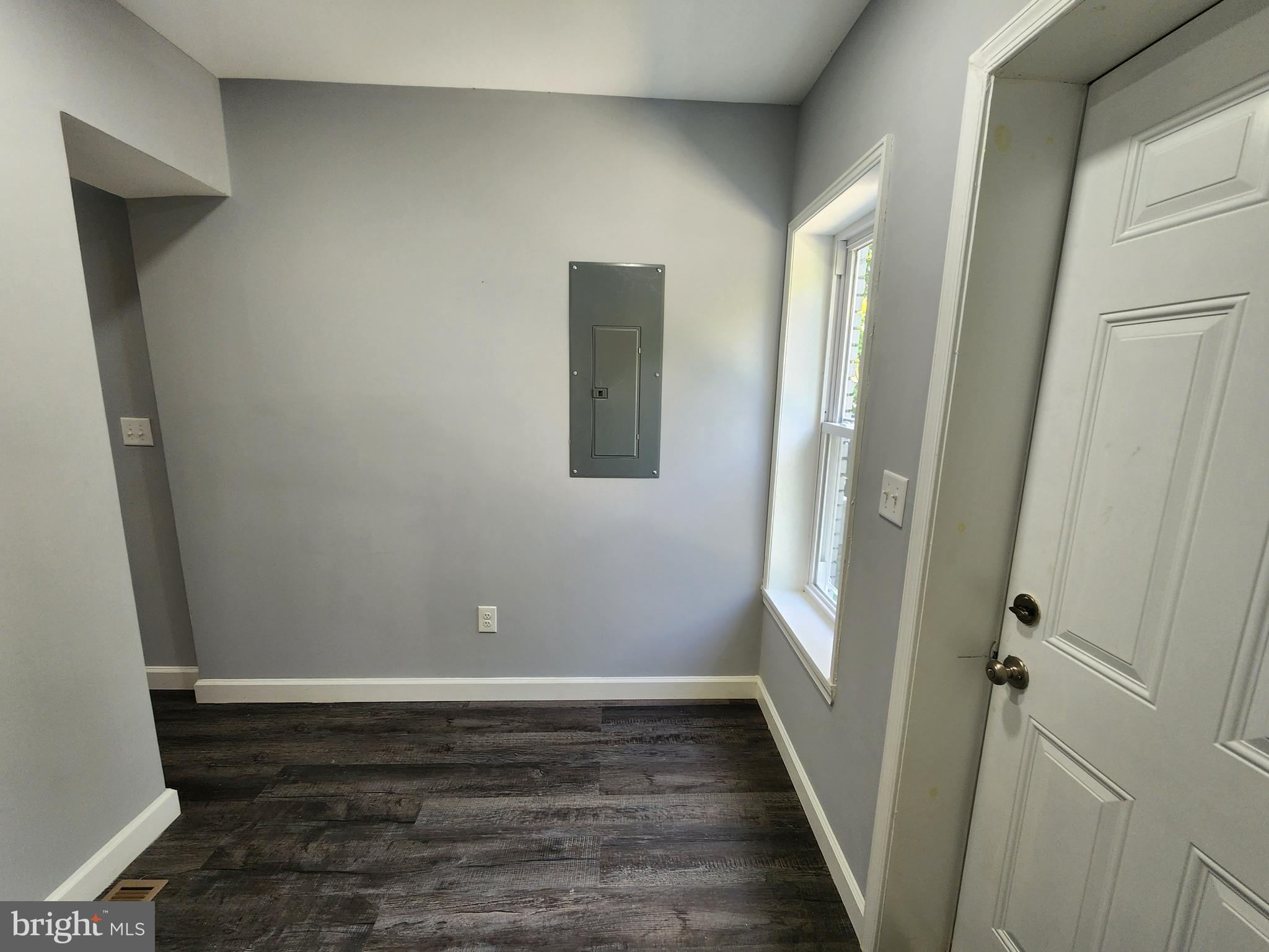 BROADWAY EAST - Residential