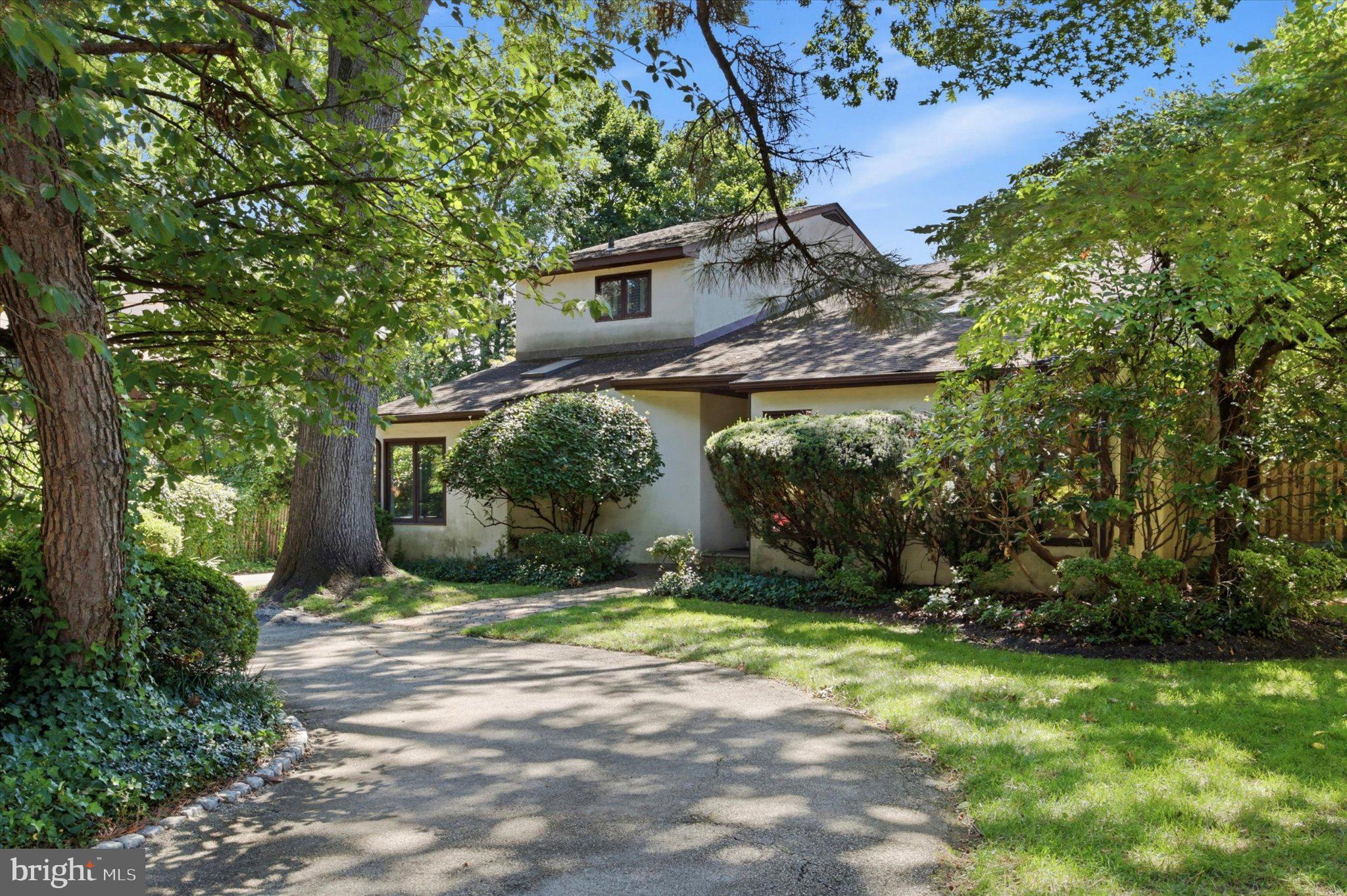 45 LLANFAIR CIRCLE