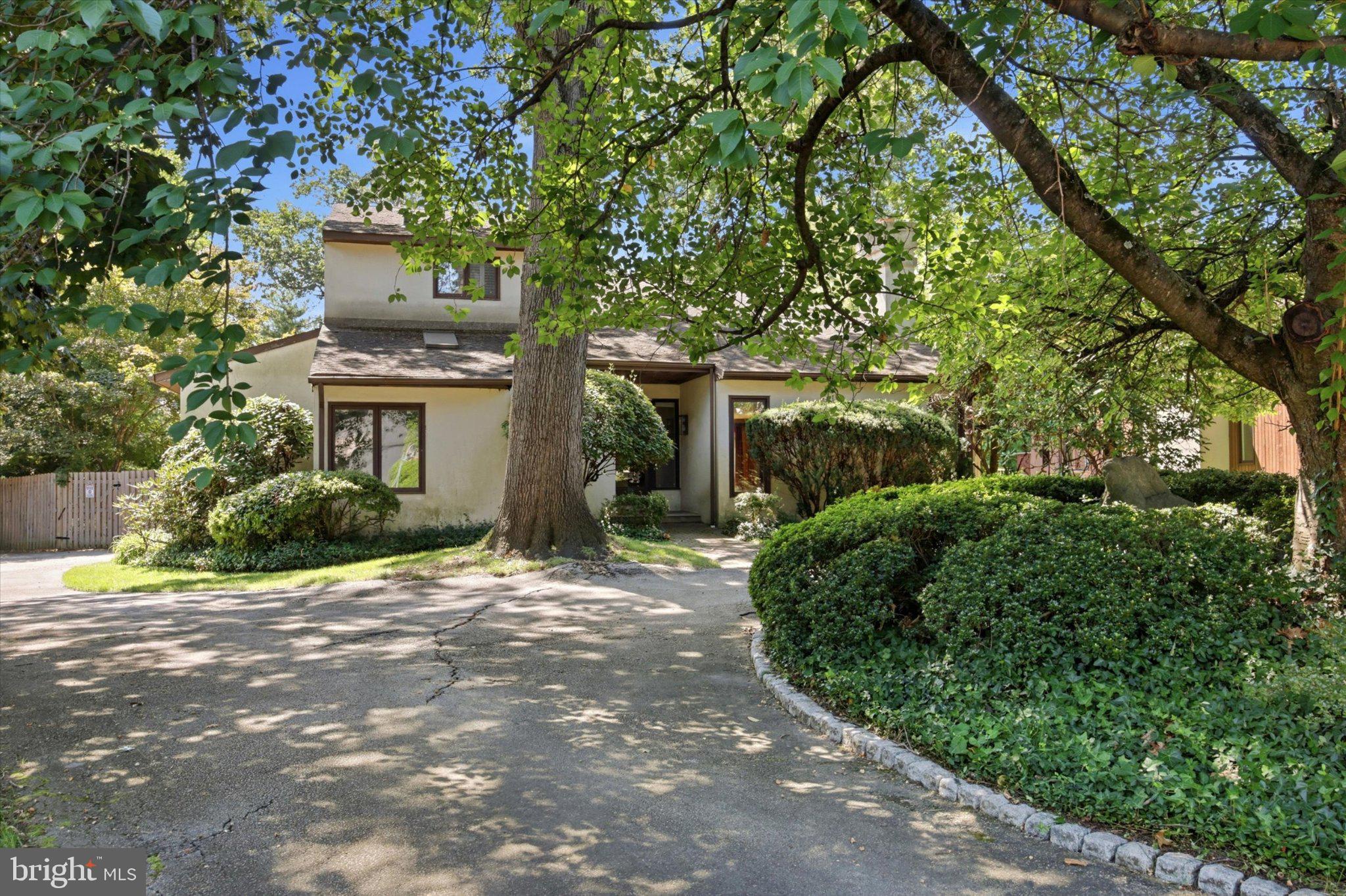 45 LLANFAIR CIRCLE