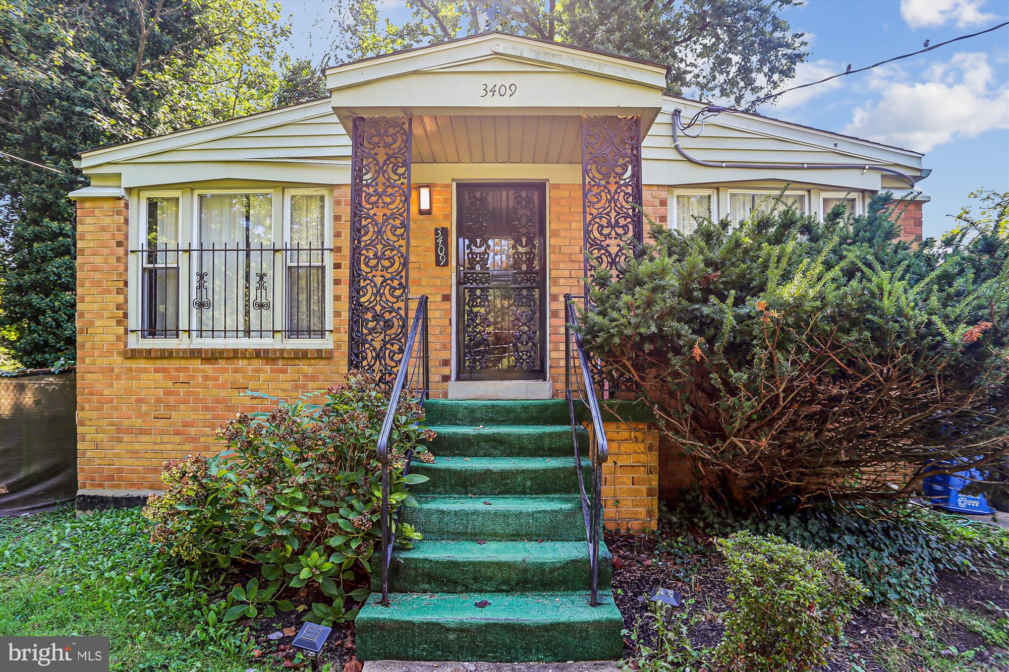 HILL CREST - Residential