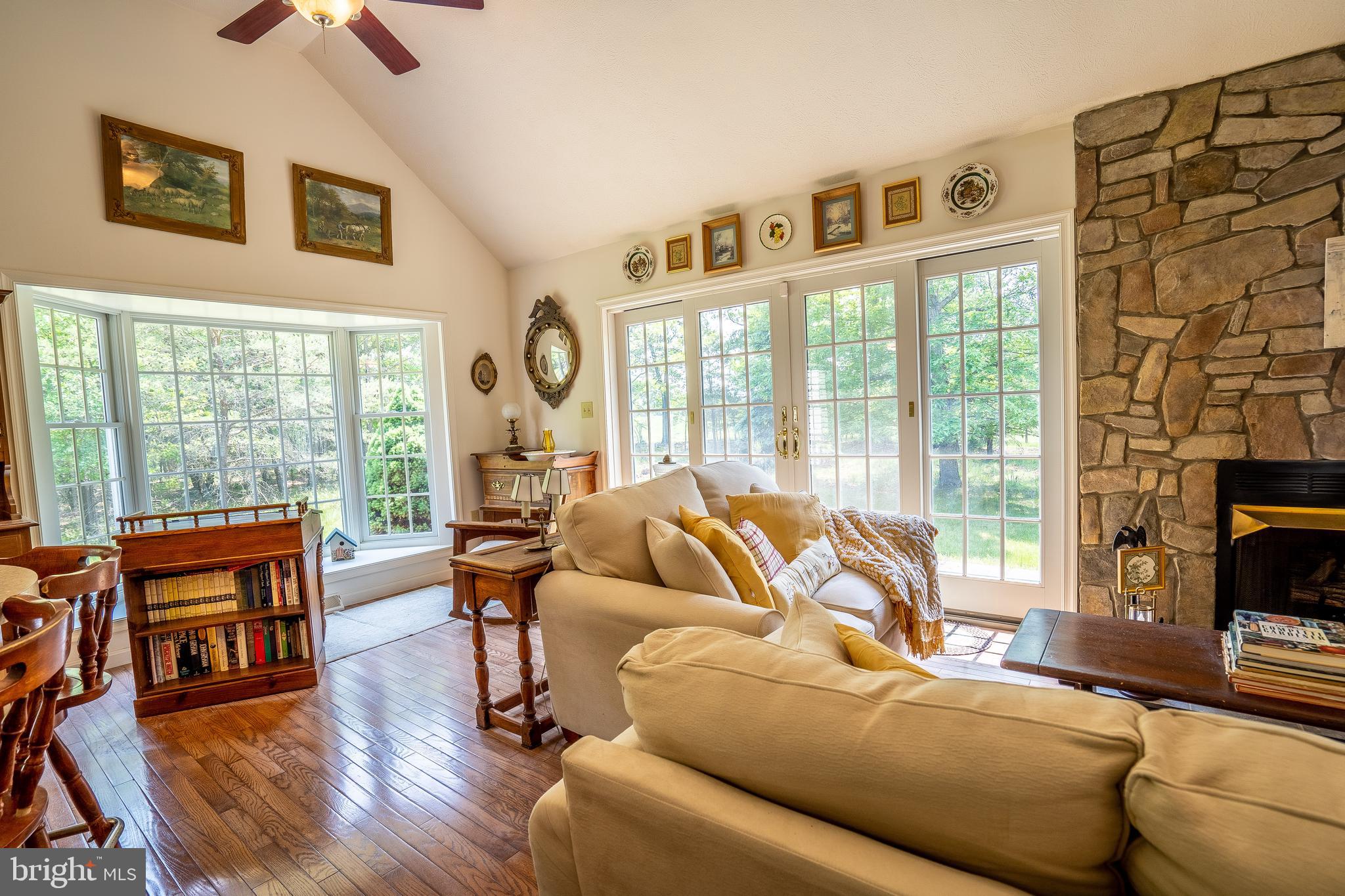 CACAPON SOUTH - Residential