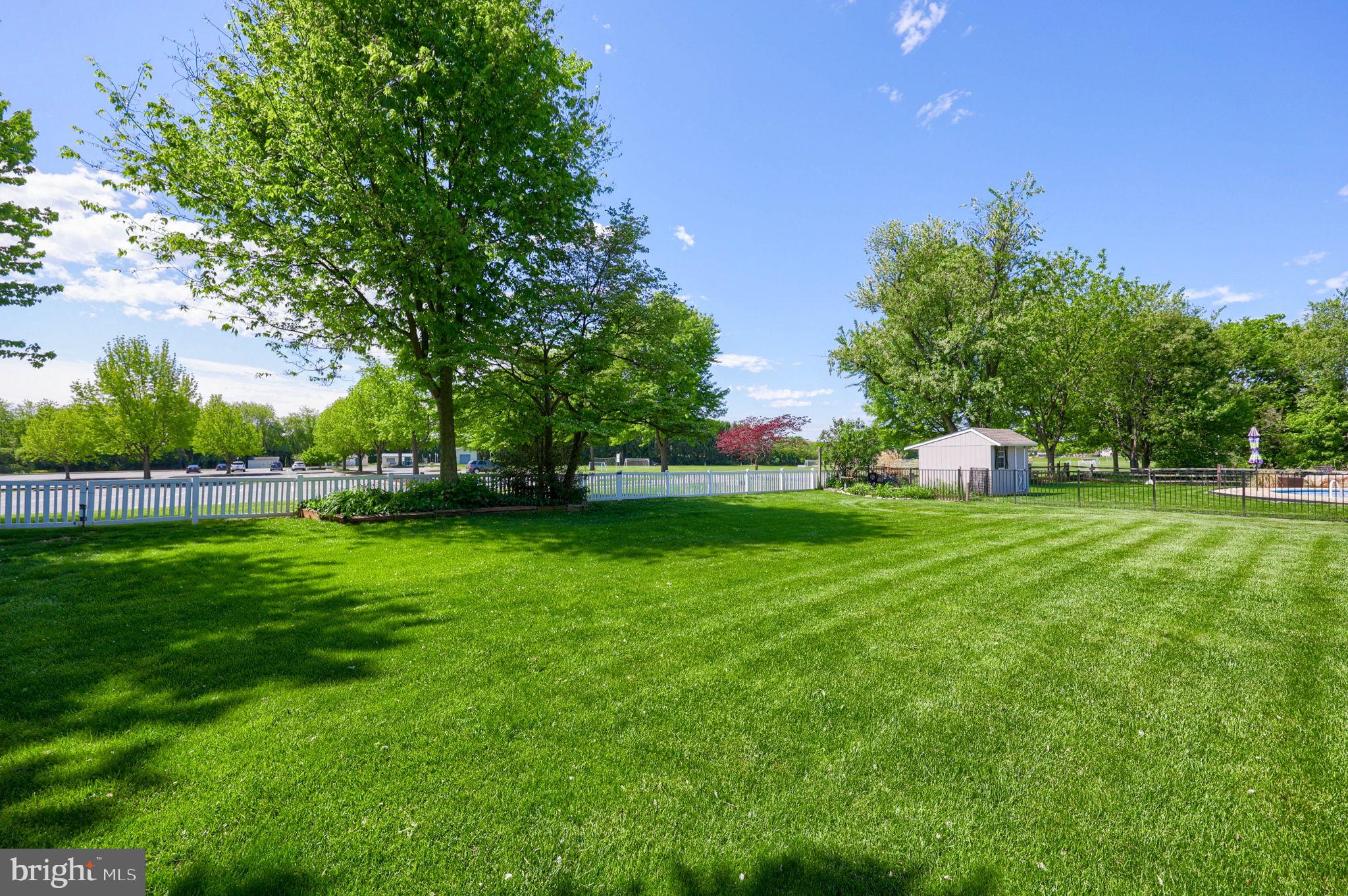 NICHOLSON SQUARE - Residential