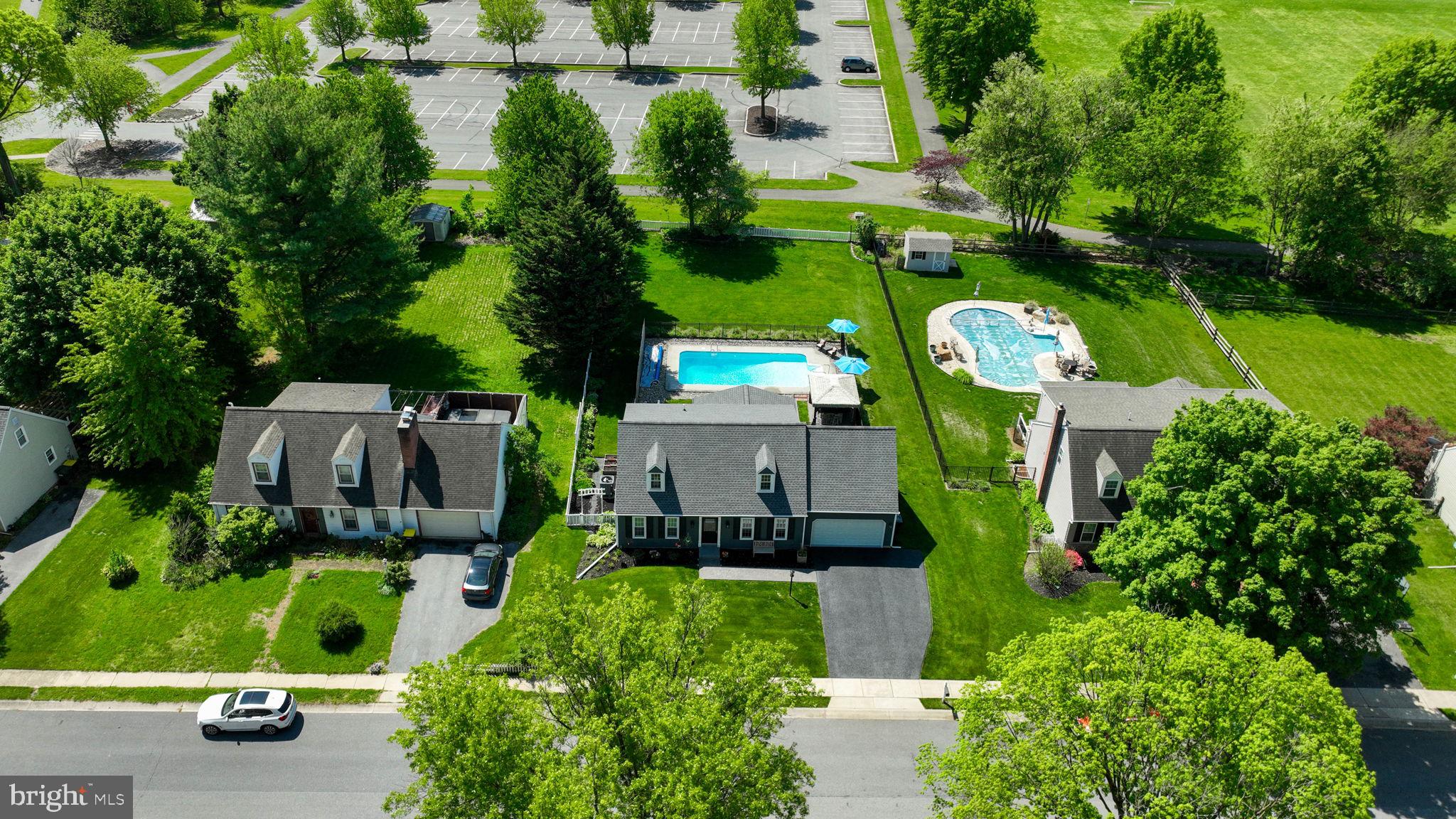 NICHOLSON SQUARE - Residential