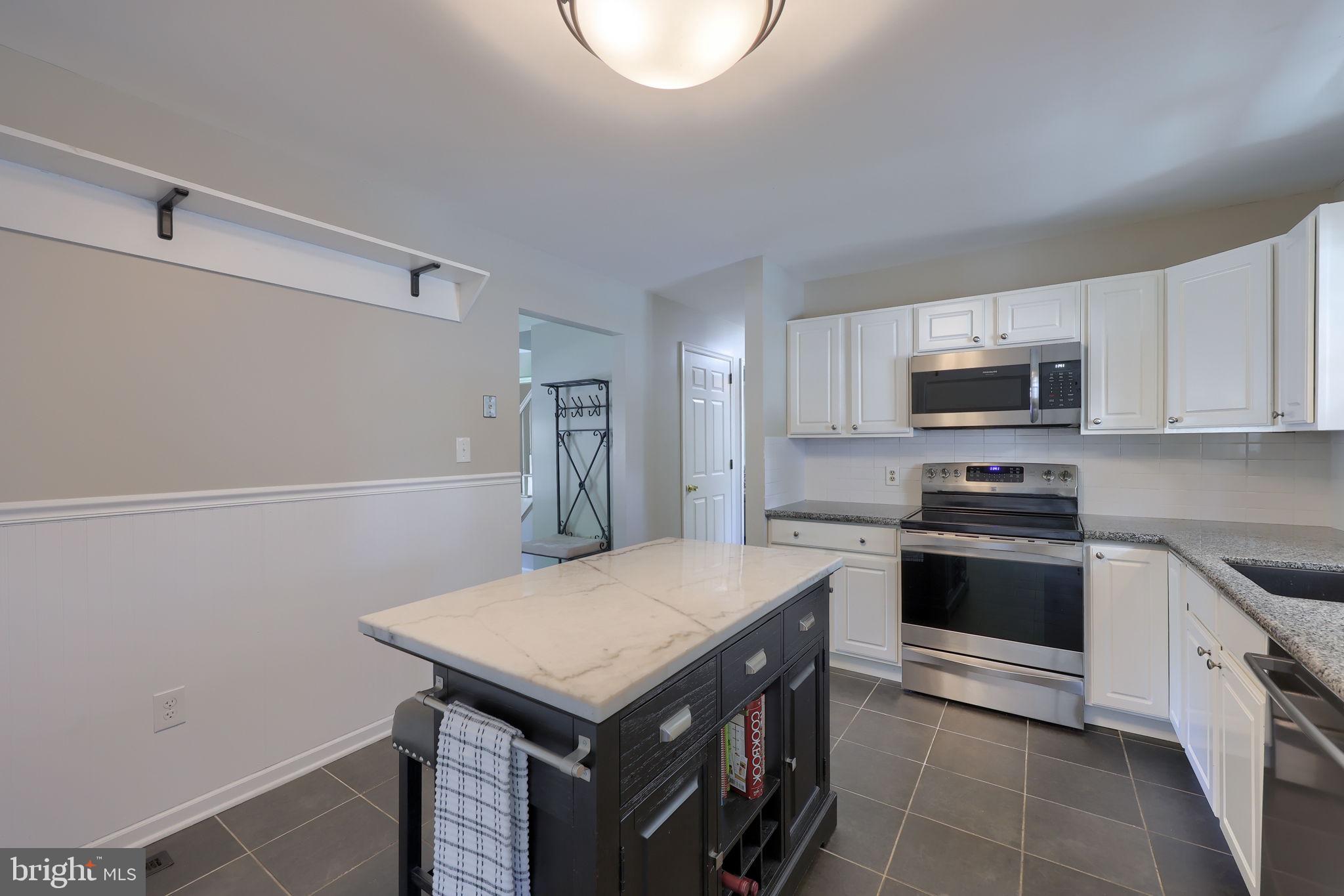 NICHOLSON SQUARE - Residential
