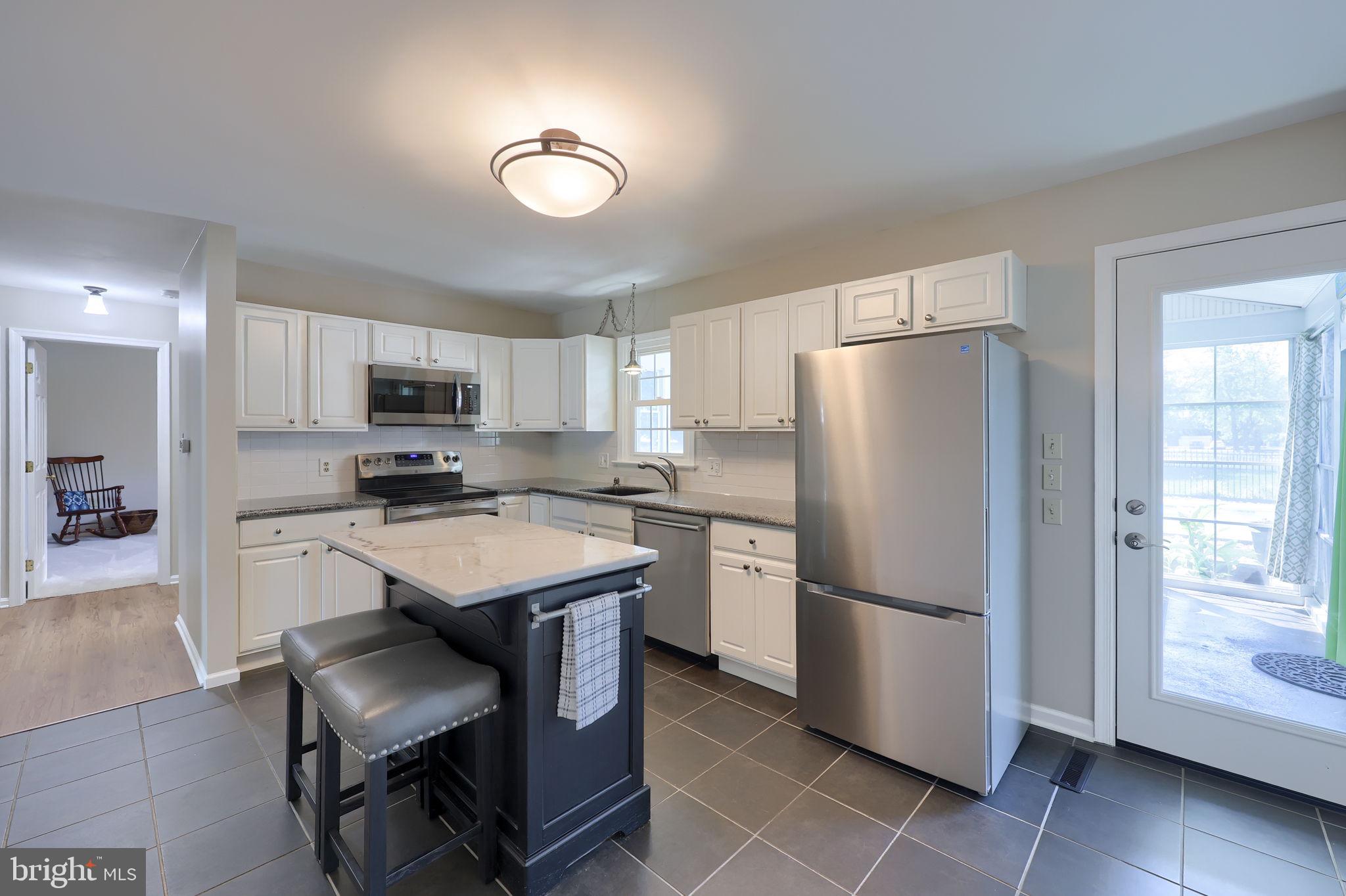 NICHOLSON SQUARE - Residential