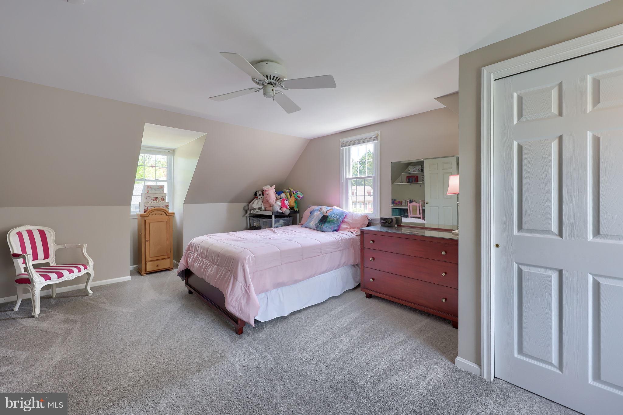 NICHOLSON SQUARE - Residential