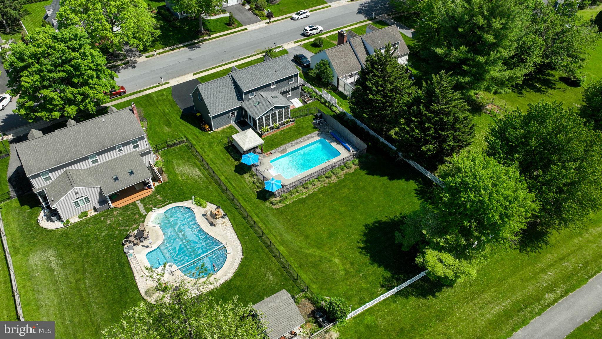 NICHOLSON SQUARE - Residential