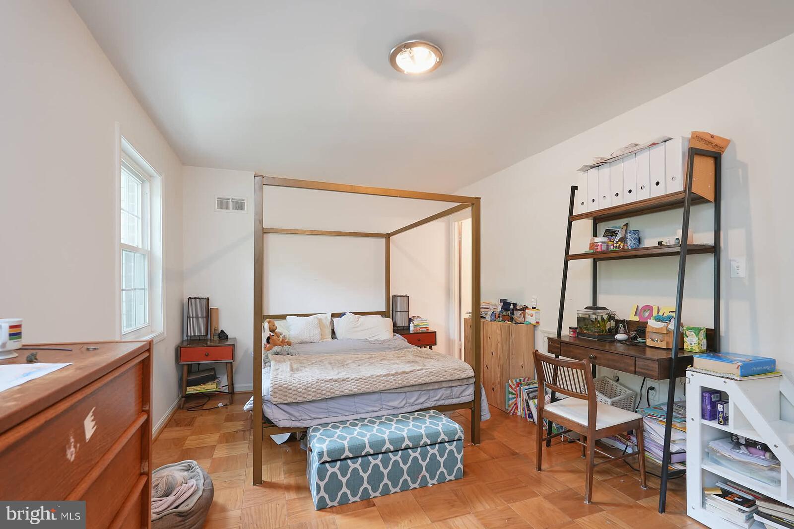 PLYMOUTH WOODS - Residential