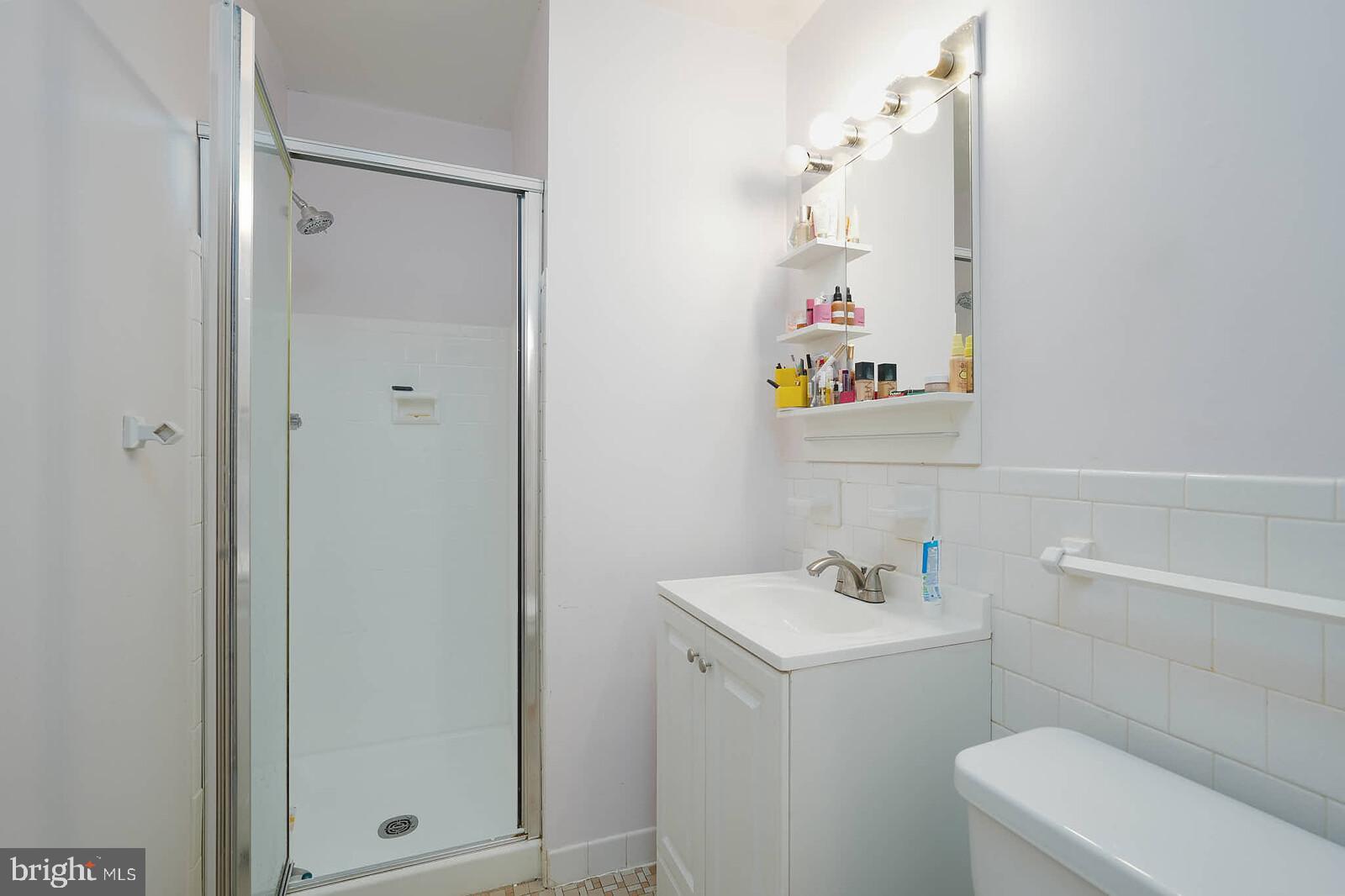 PLYMOUTH WOODS - Residential