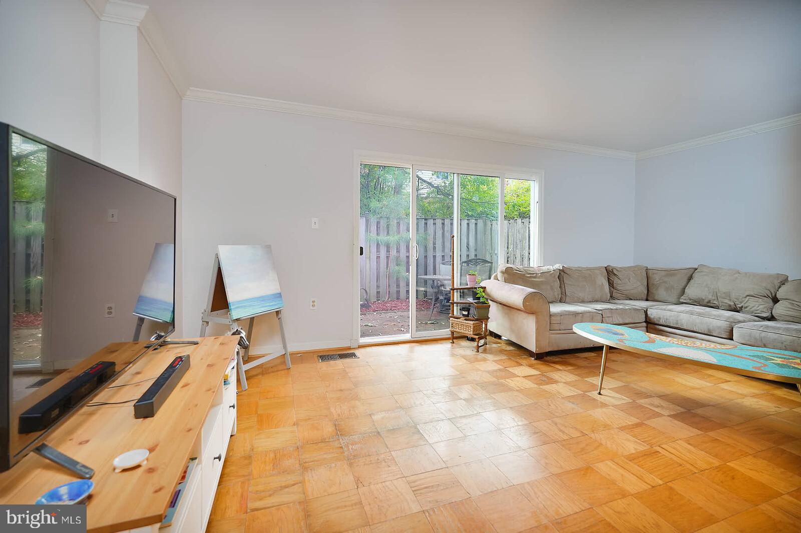 PLYMOUTH WOODS - Residential