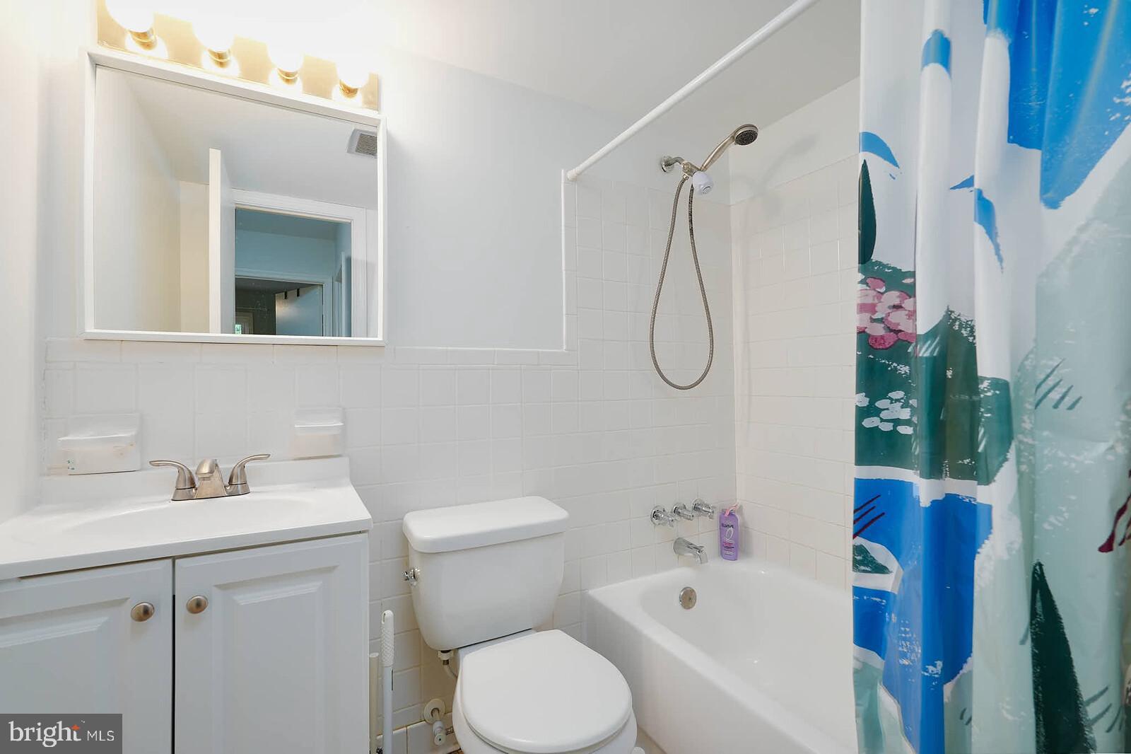 PLYMOUTH WOODS - Residential