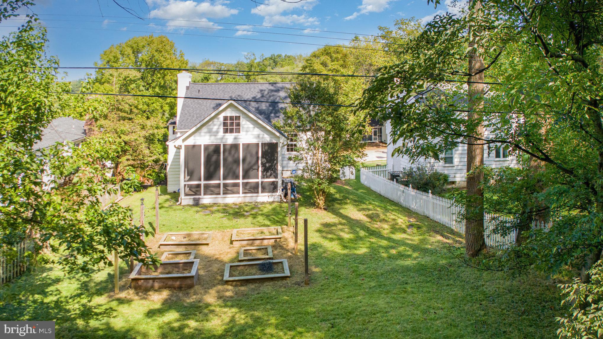 DICKEYVILLE HISTORIC DISTRICT - Residential