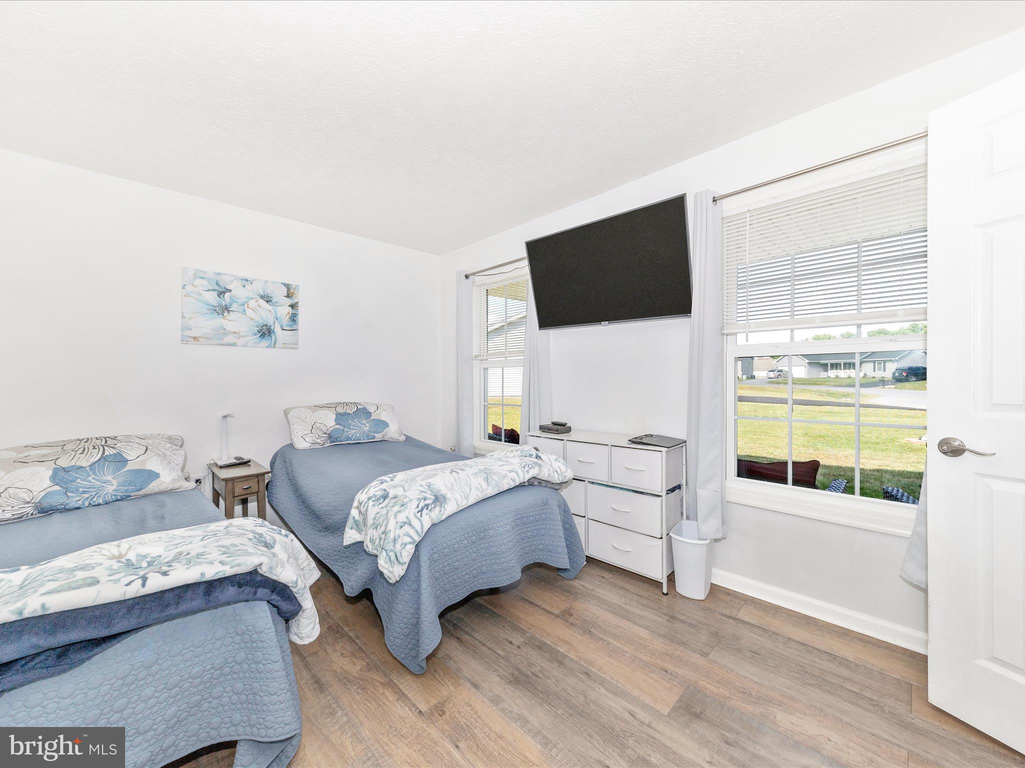 PEBBLE RIDGE - Residential