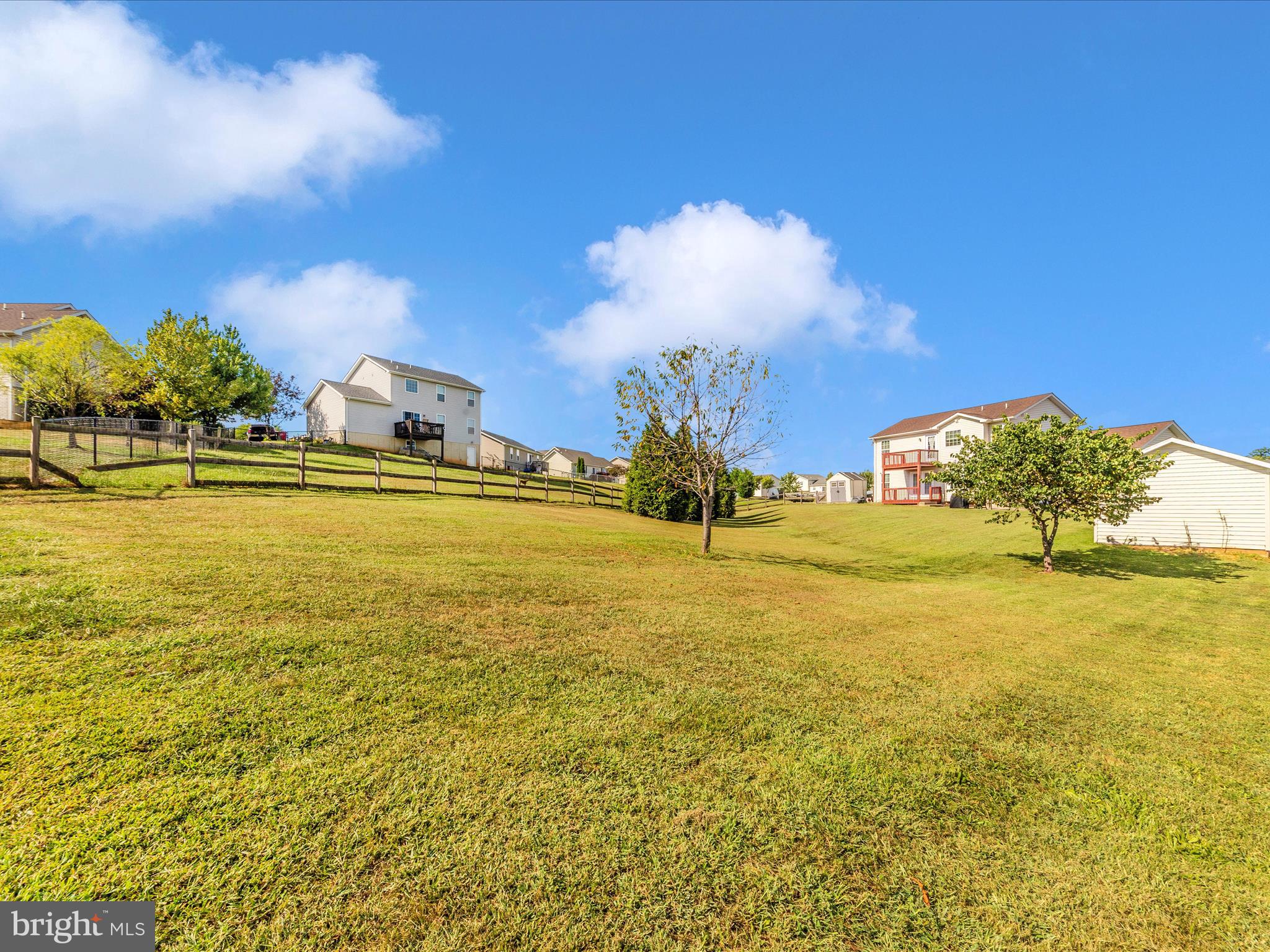 PEBBLE RIDGE - Residential