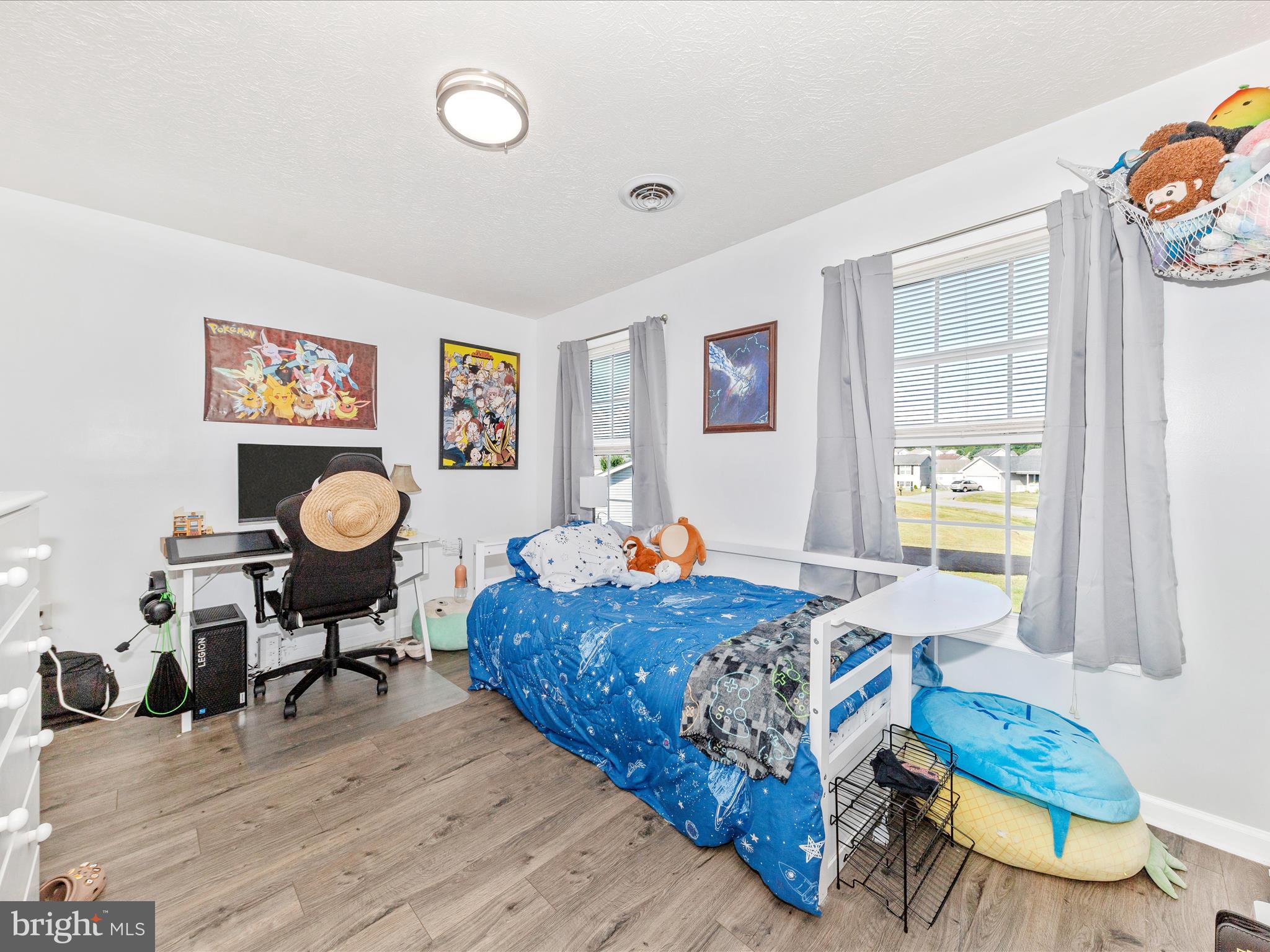 PEBBLE RIDGE - Residential