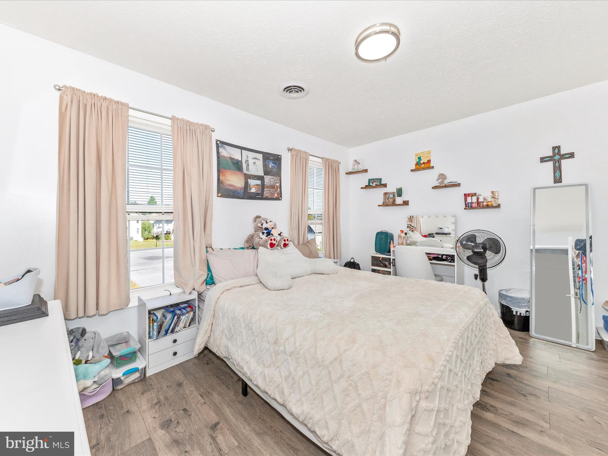 PEBBLE RIDGE - Residential