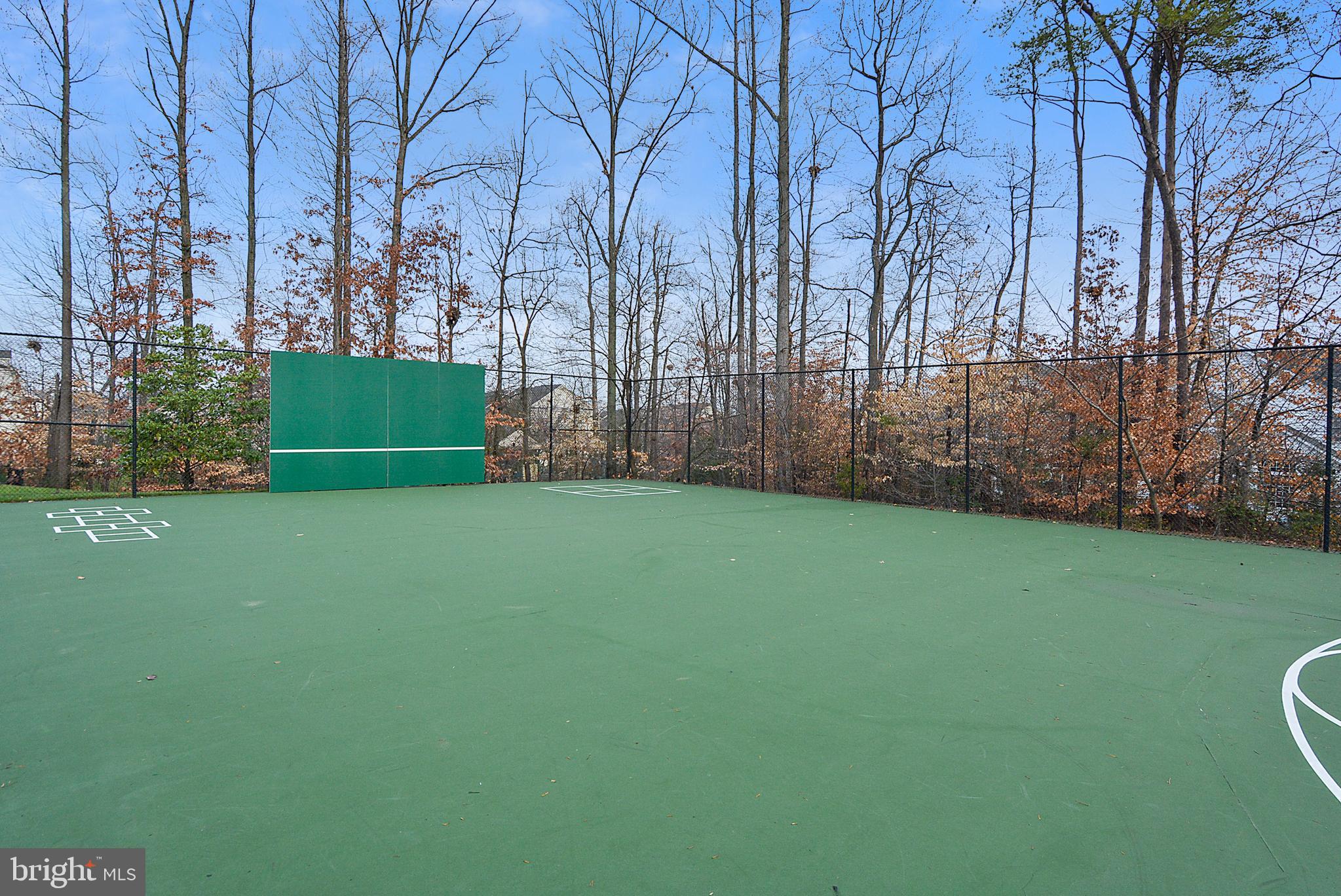 LORTON STATION NORTH CND - Residential Lease