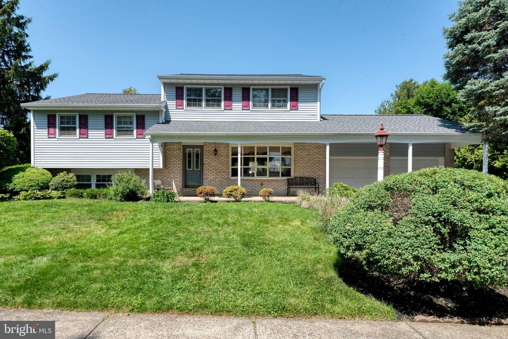 Photo of 717 Maplewood Avenue, LANCASTER, PA 17601 (MLS # PALA2088392)