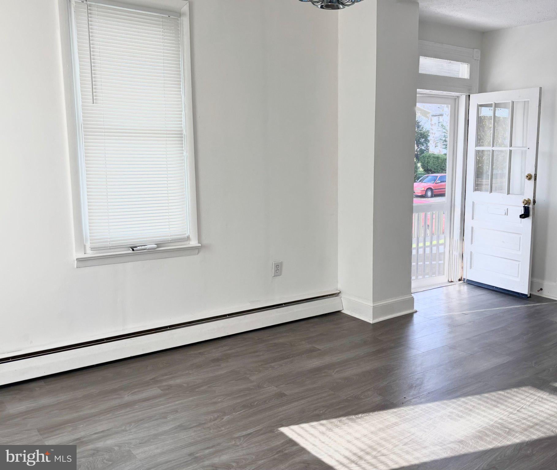 119 W 7TH AVENUE W