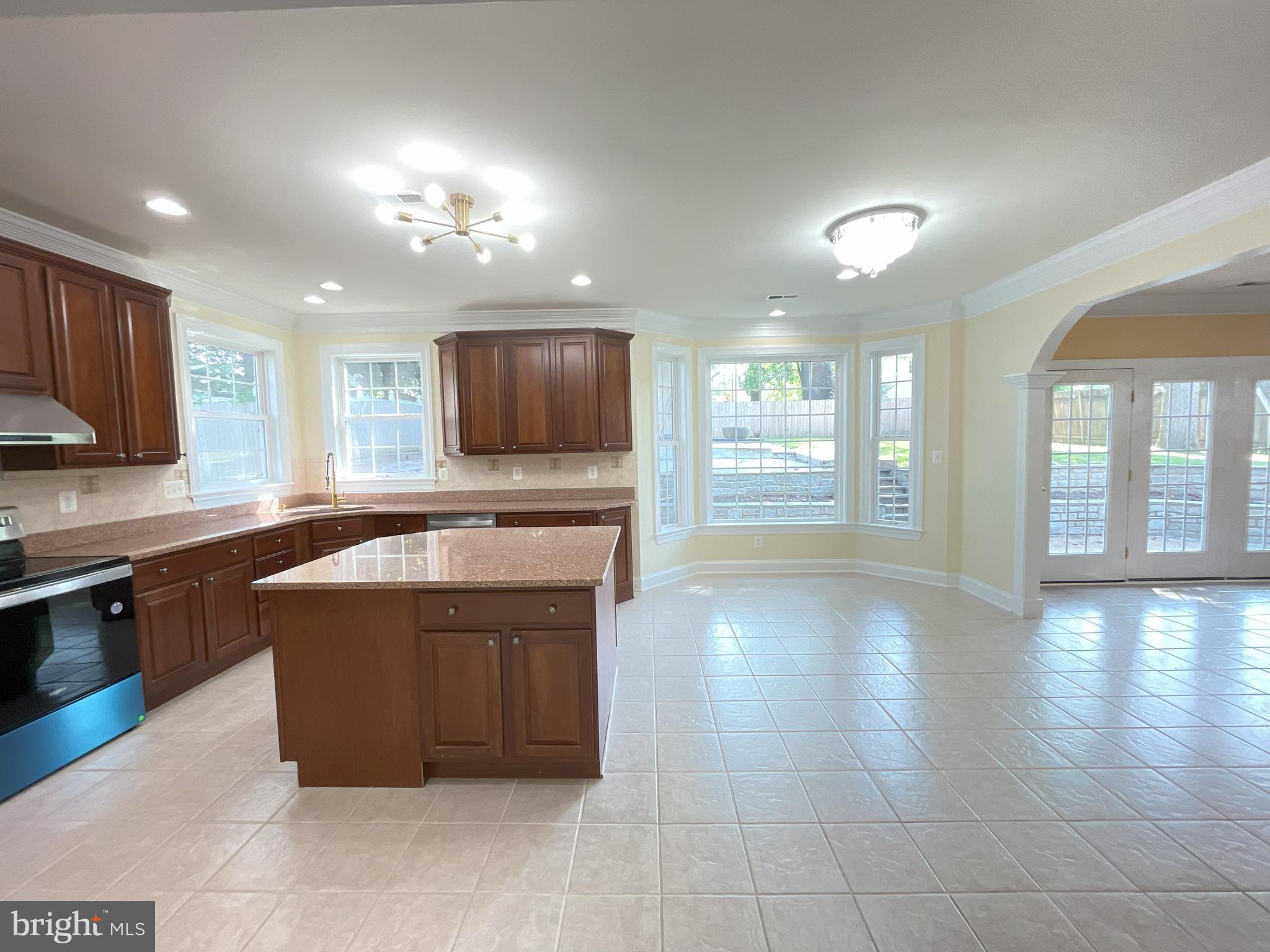 FRANCONIA - Residential