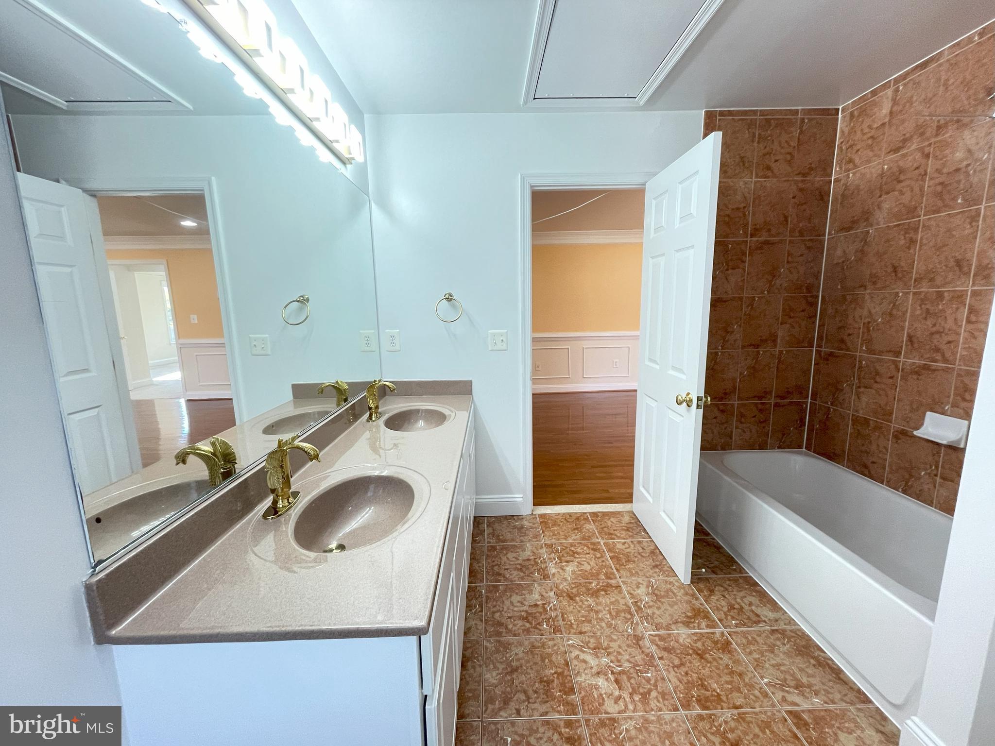 FRANCONIA - Residential