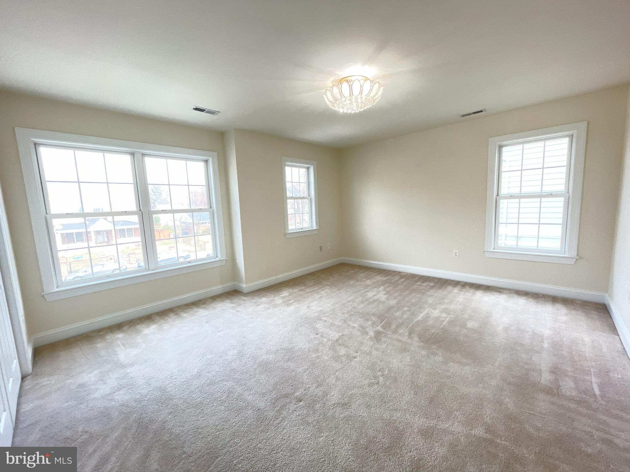 FRANCONIA - Residential