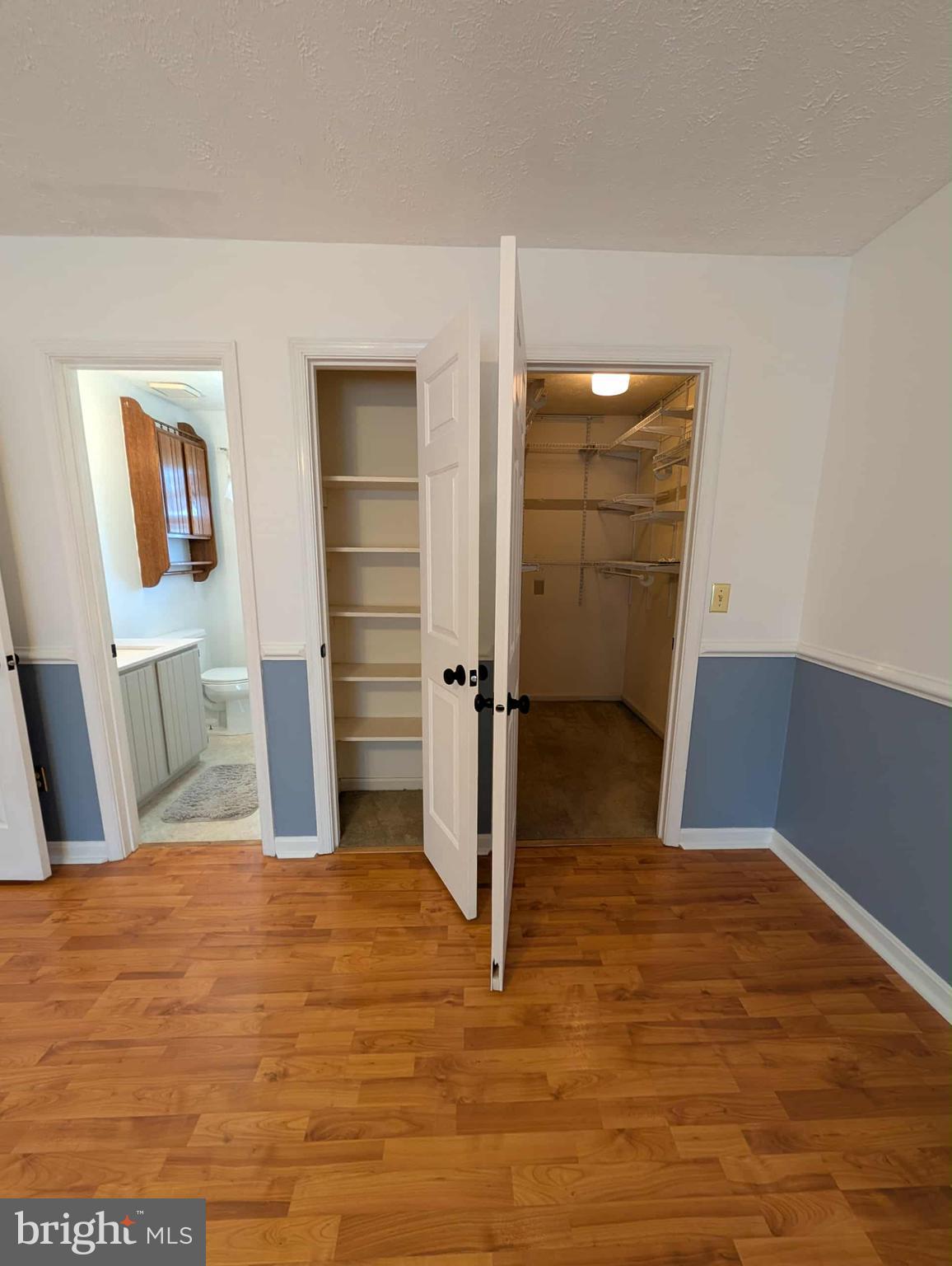 MEADOWBROOKE - Residential Lease