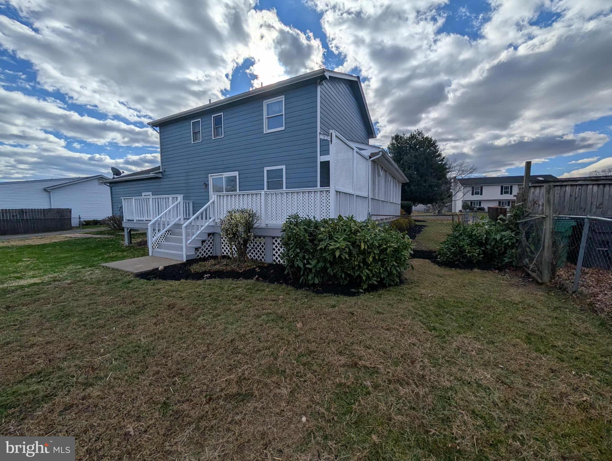 MEADOWBROOKE - Residential Lease