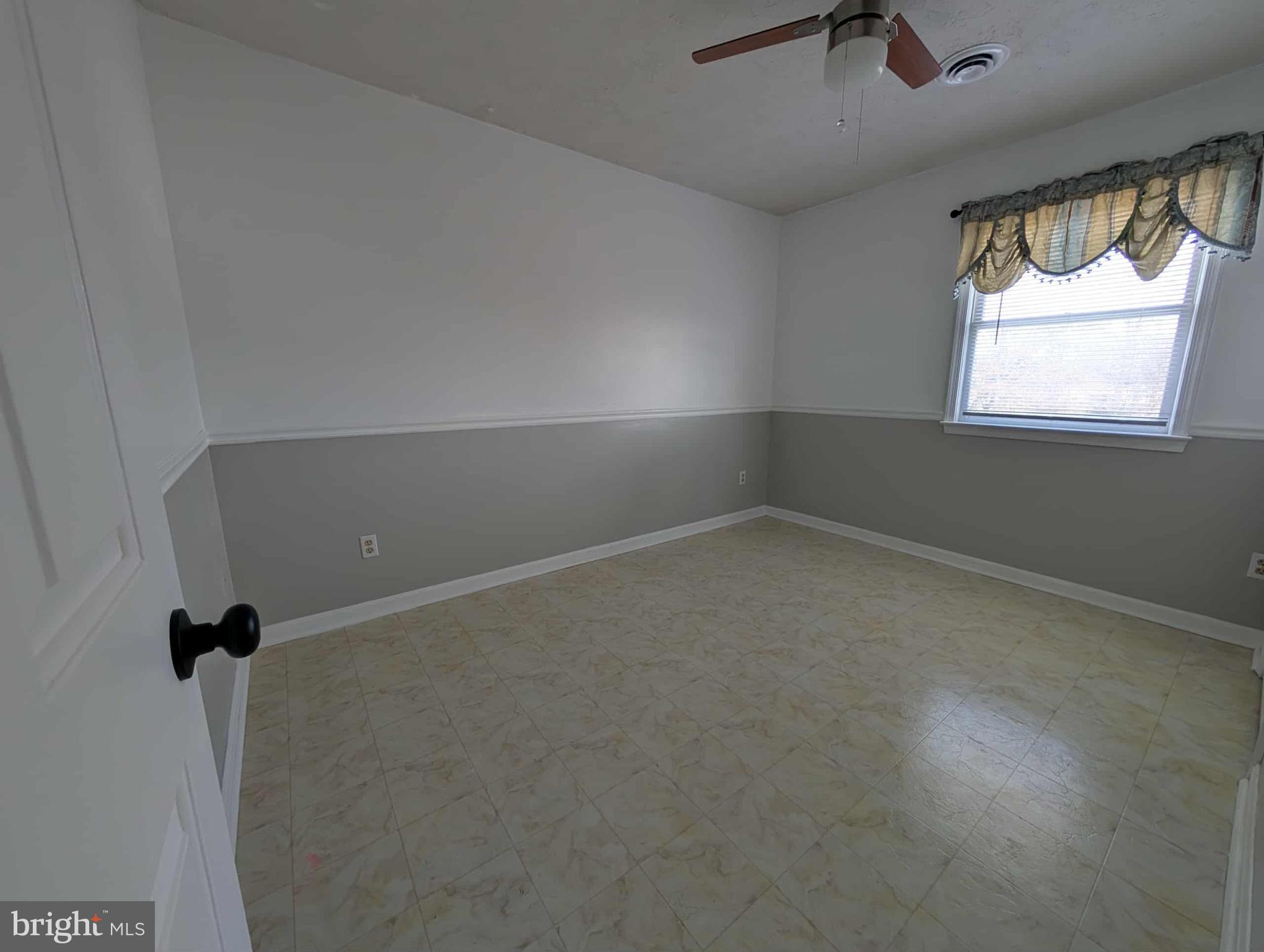 MEADOWBROOKE - Residential Lease