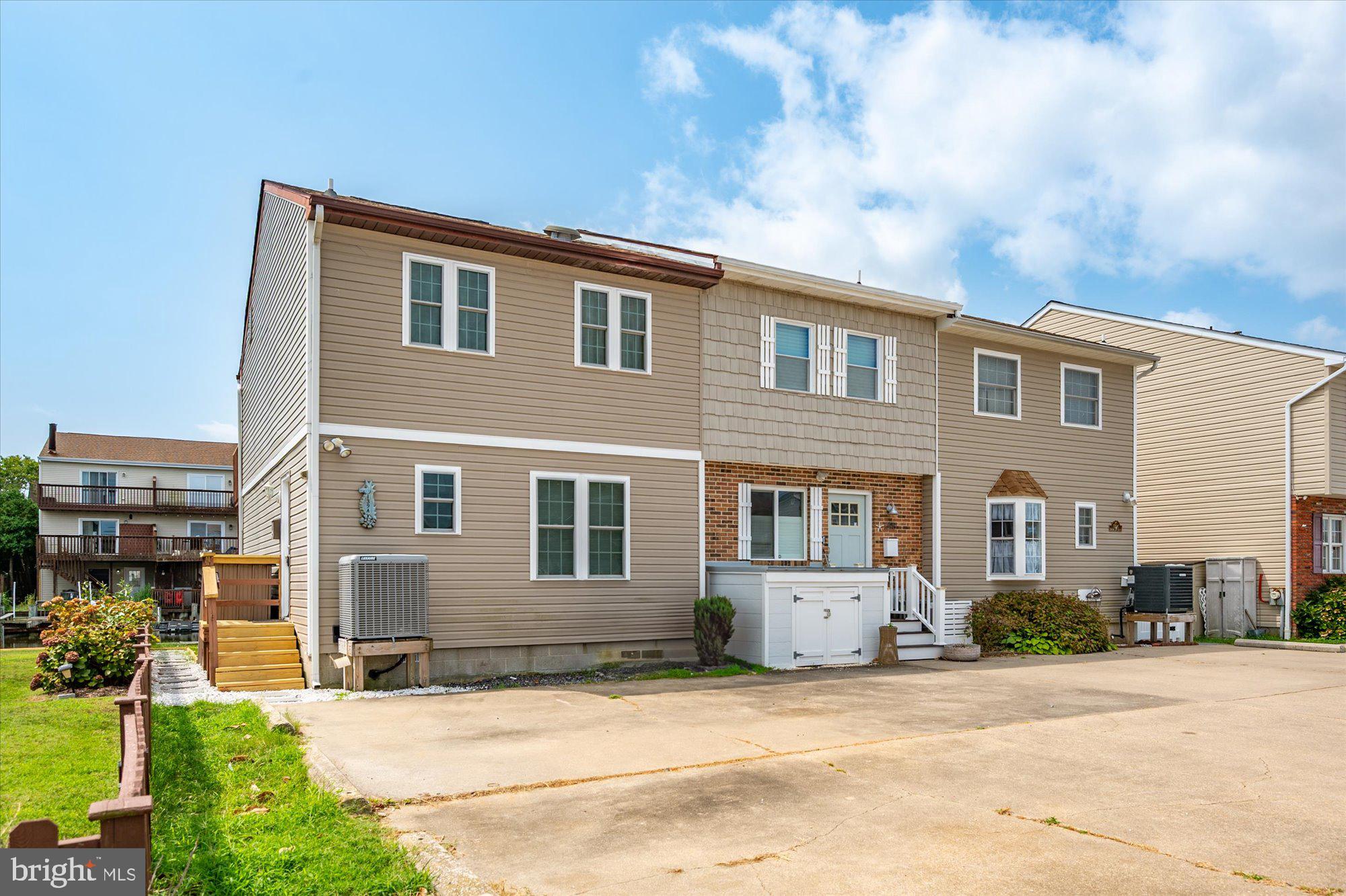 139 NEWPORT BAY DRIVE A 206A