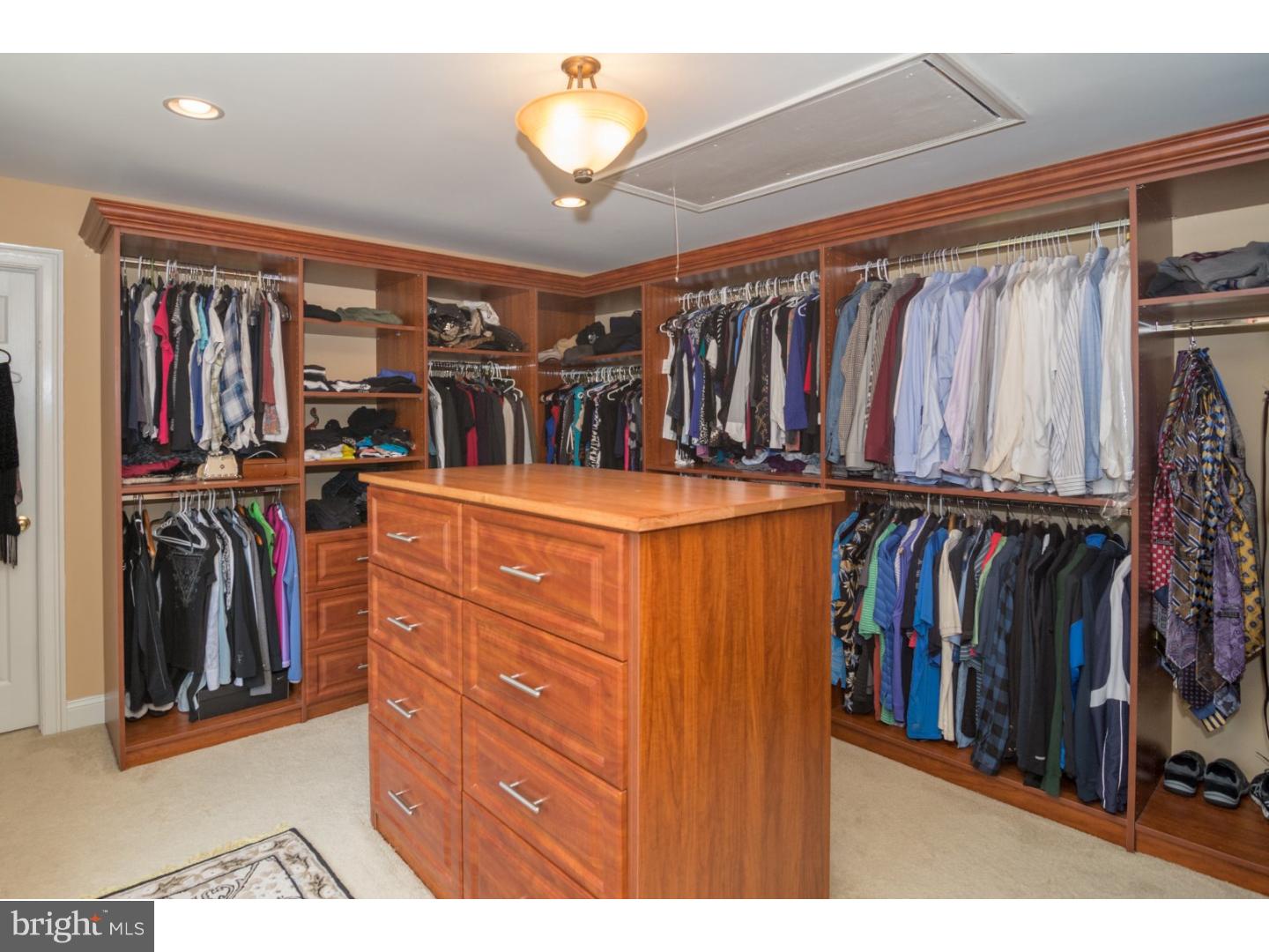 RIDGEVIEW FARMS - Residential