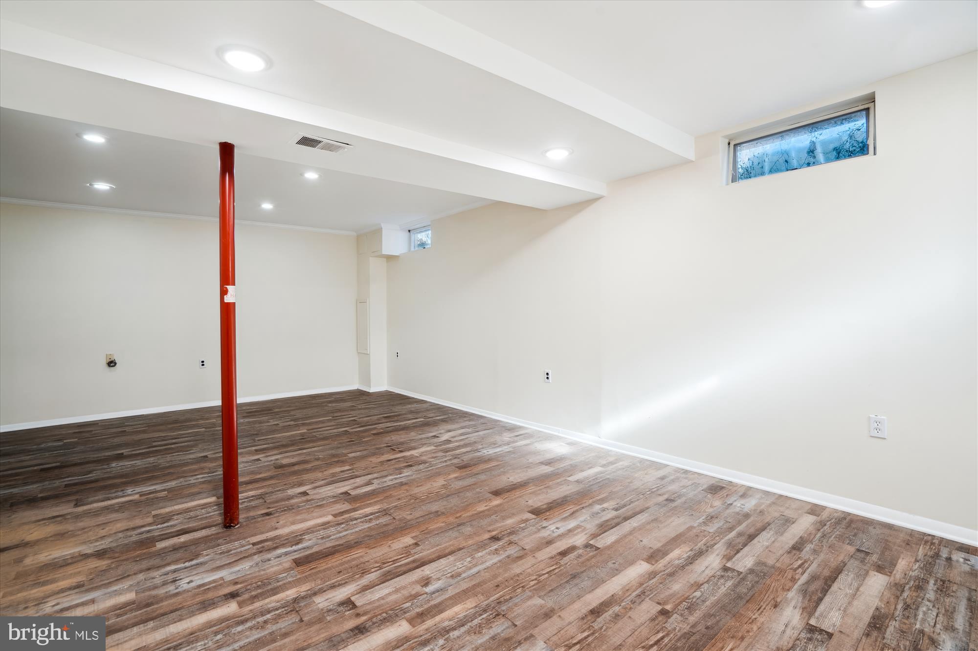 BURLEIGH MANOR - Residential