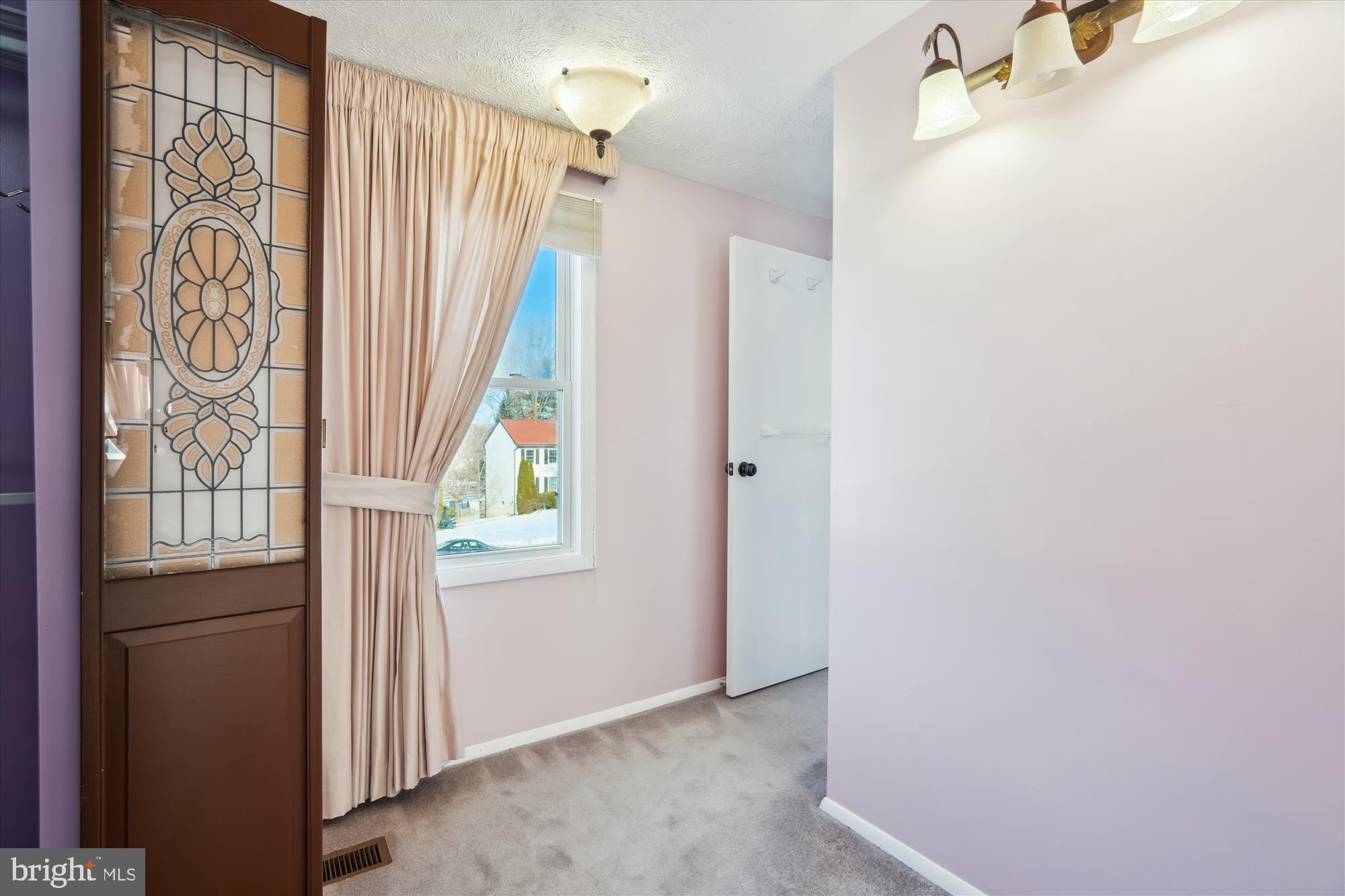 BURLEIGH MANOR - Residential