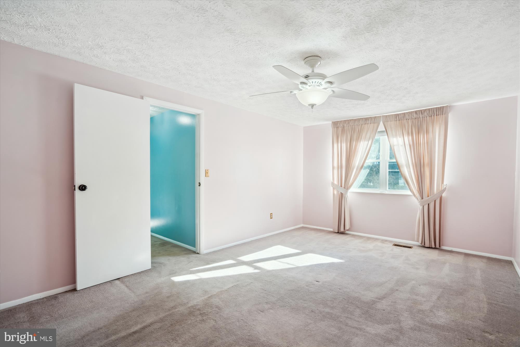 BURLEIGH MANOR - Residential