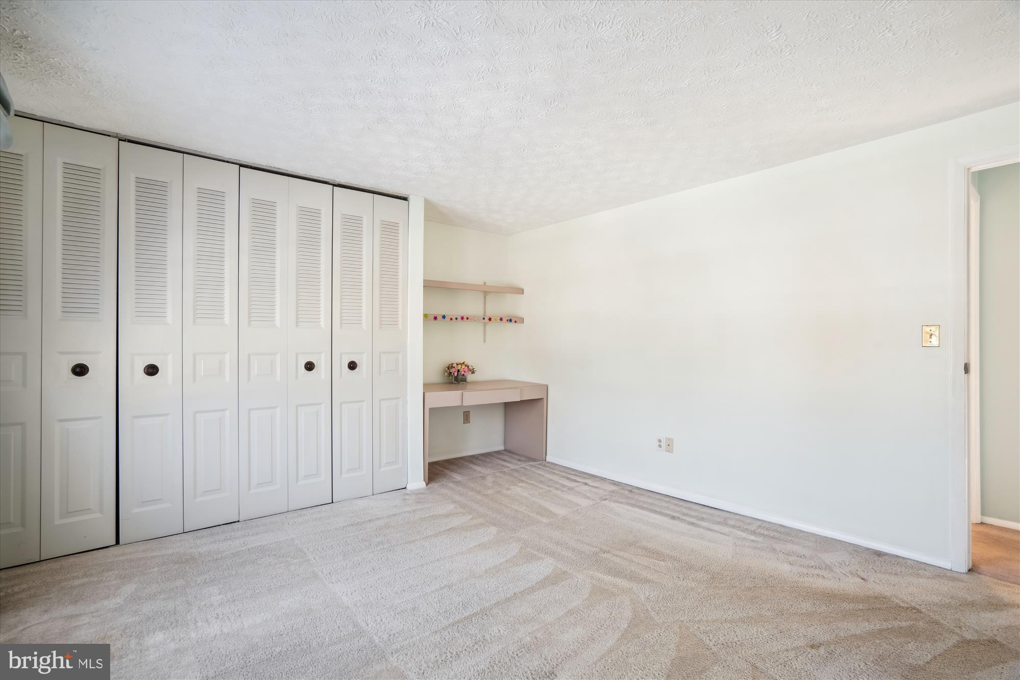 BURLEIGH MANOR - Residential