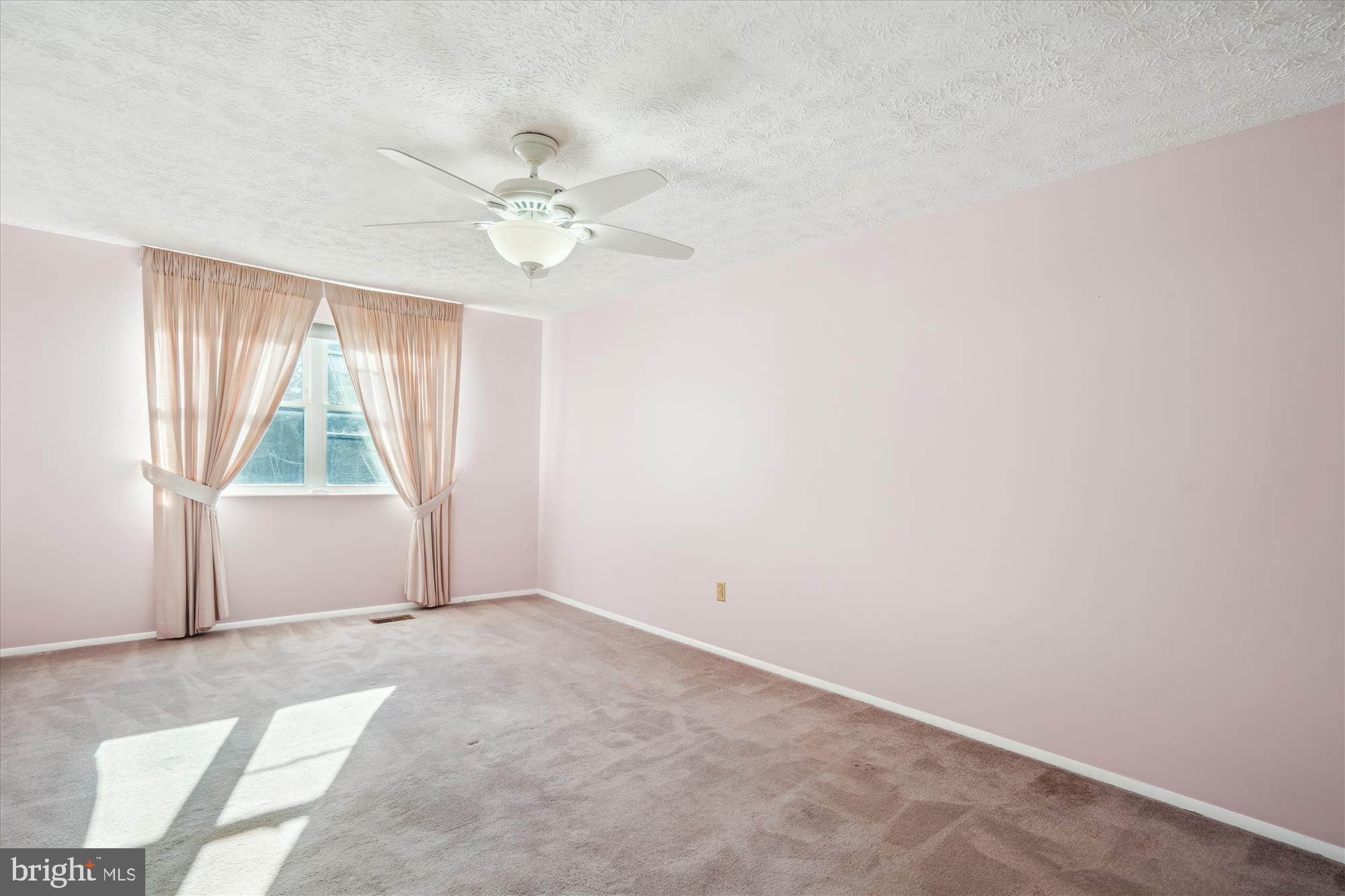 BURLEIGH MANOR - Residential