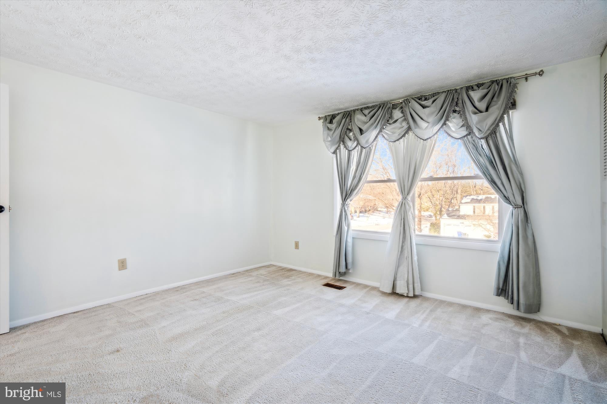 BURLEIGH MANOR - Residential